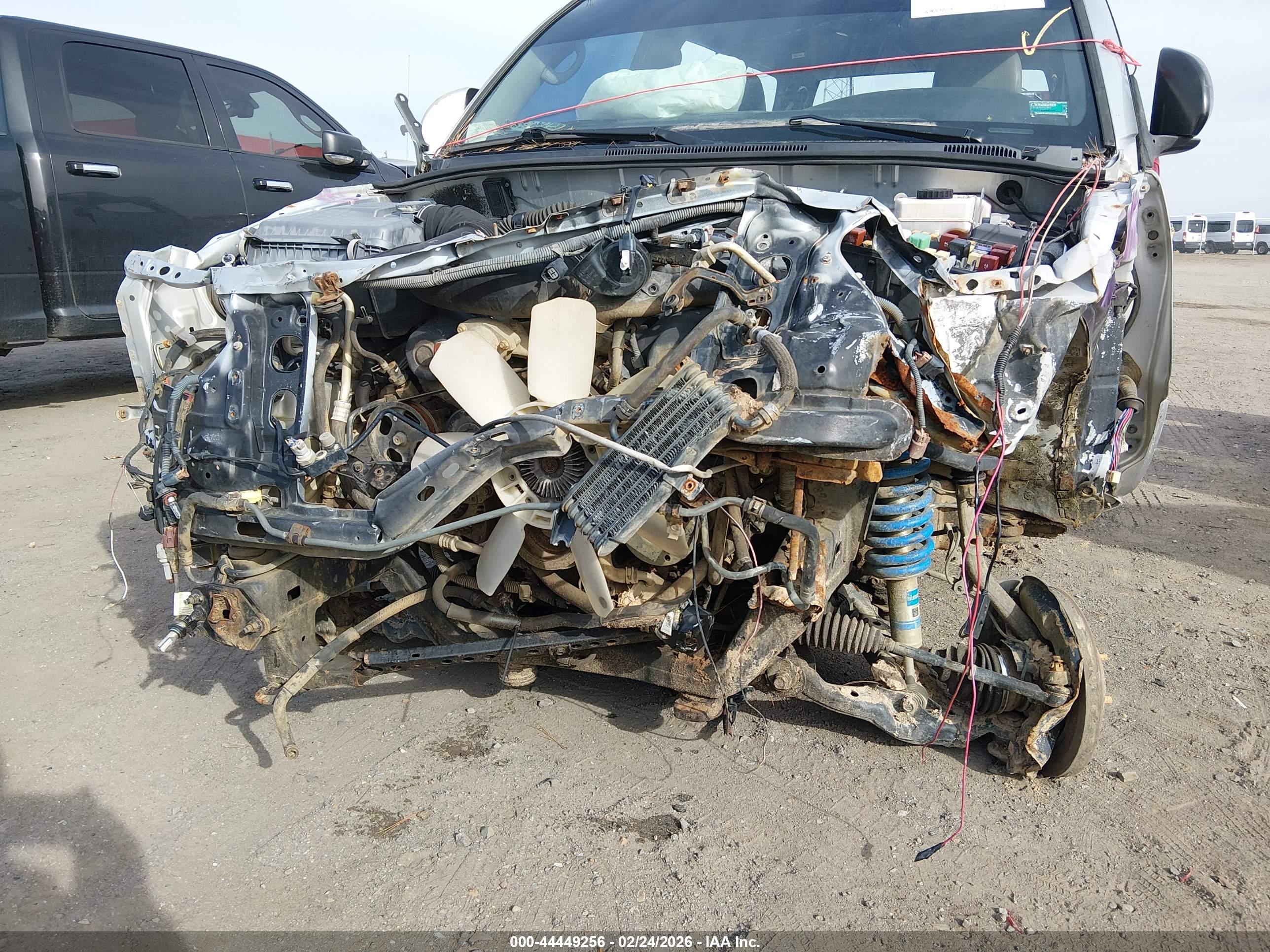 TOYOTA 4RUNNER image 6