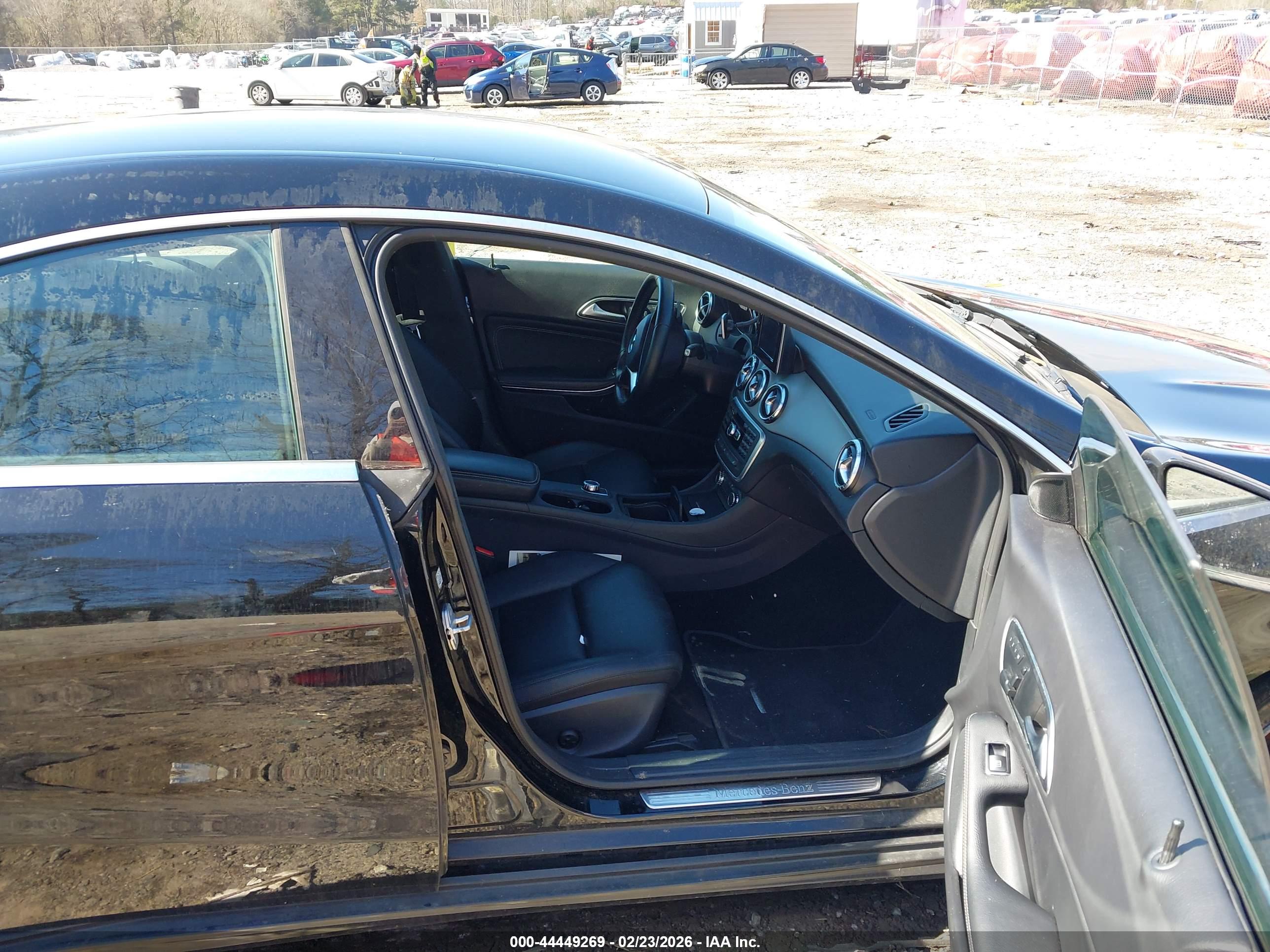 MERCEDES-BENZ CLA image 5