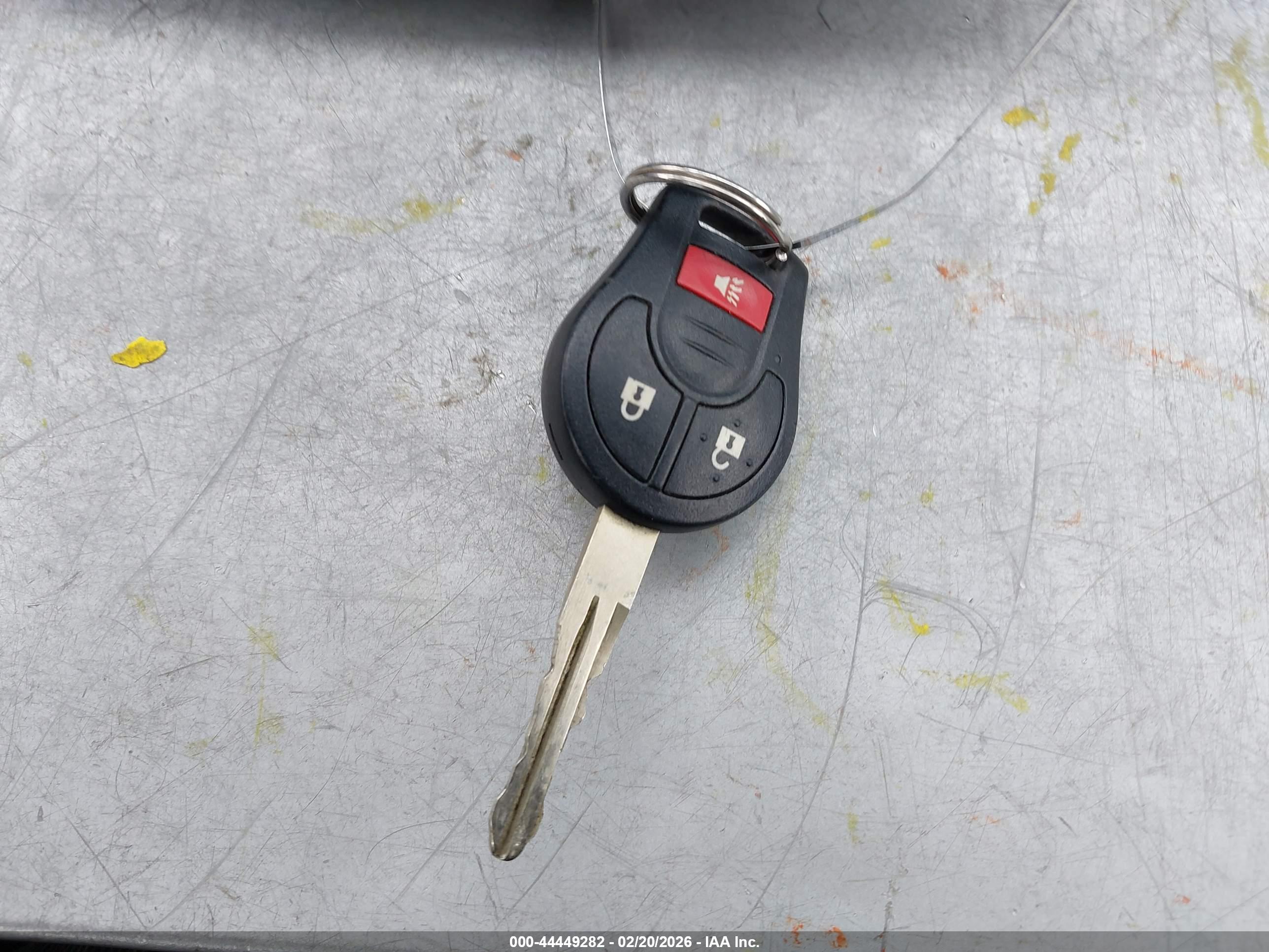NISSAN VERSA image 11