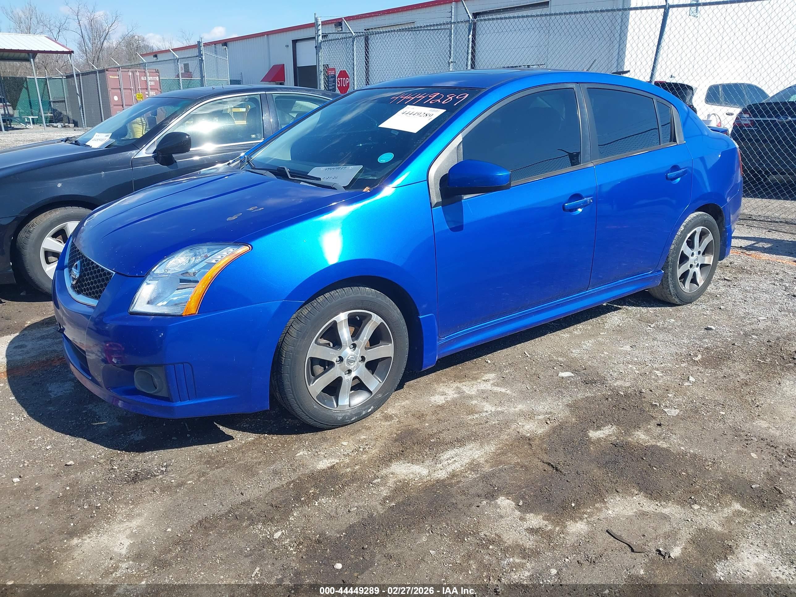 NISSAN SENTRA image 2