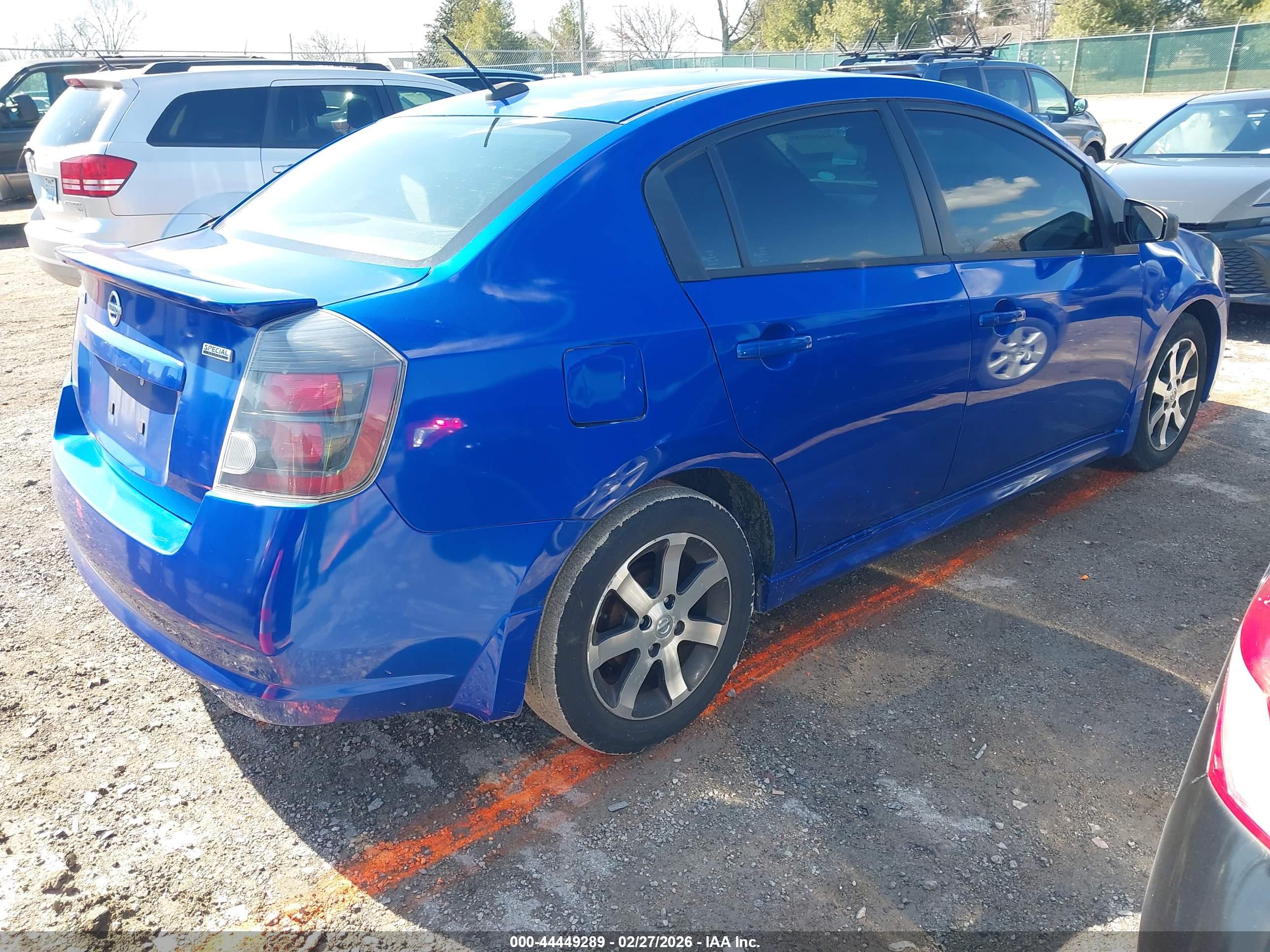 NISSAN SENTRA image 4