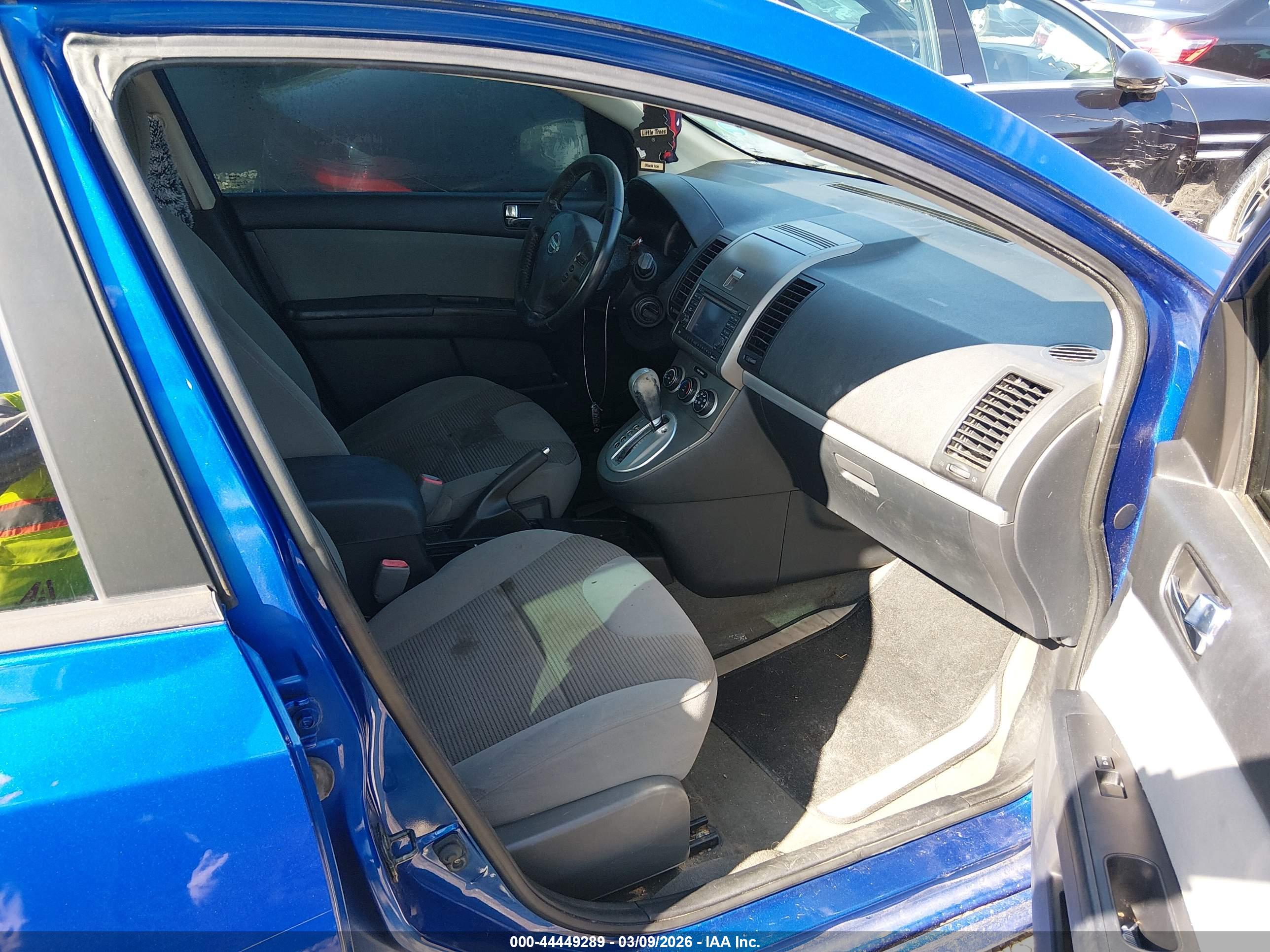 NISSAN SENTRA image 5