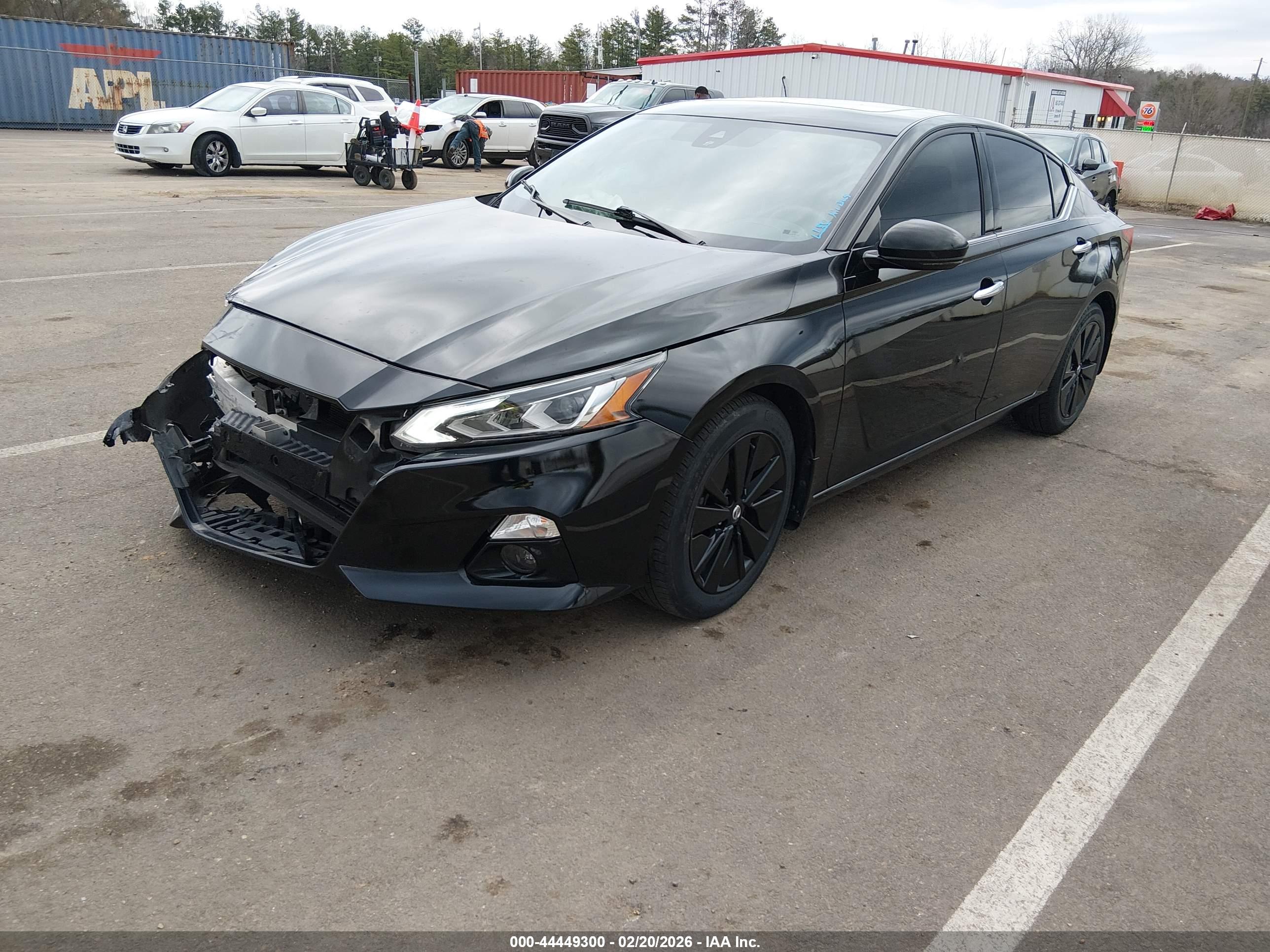 NISSAN ALTIMA image 2