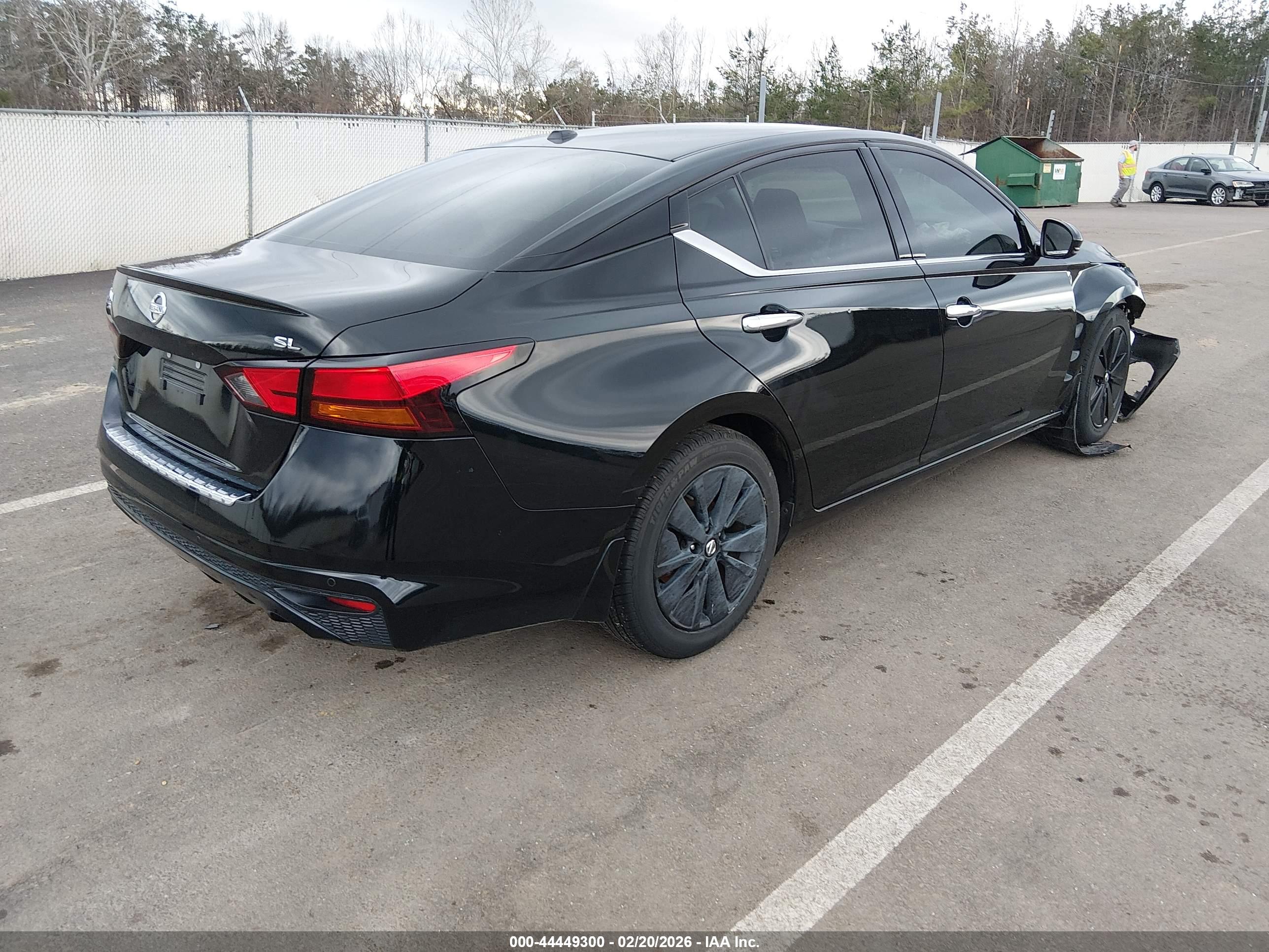 NISSAN ALTIMA image 4