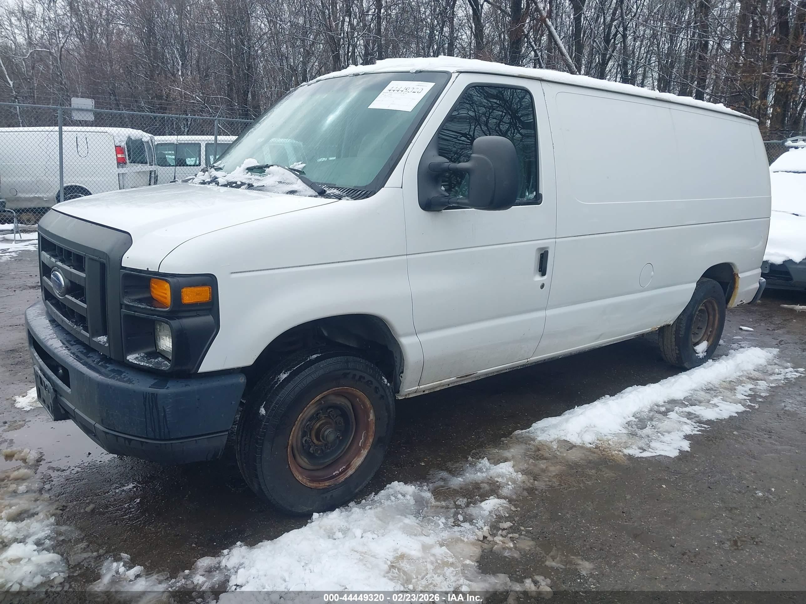 FORD E-150 image 2