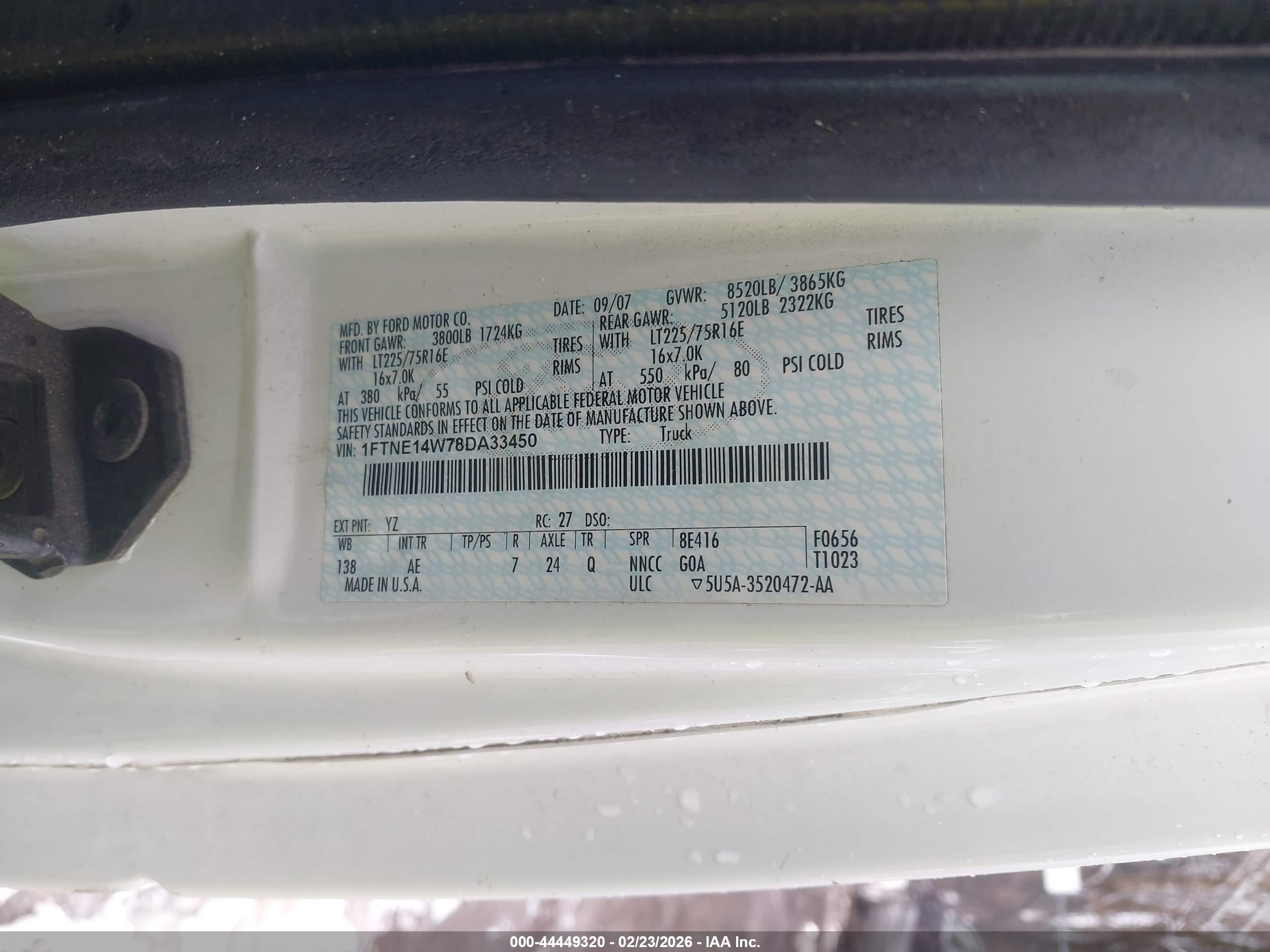 FORD E-150 image 9