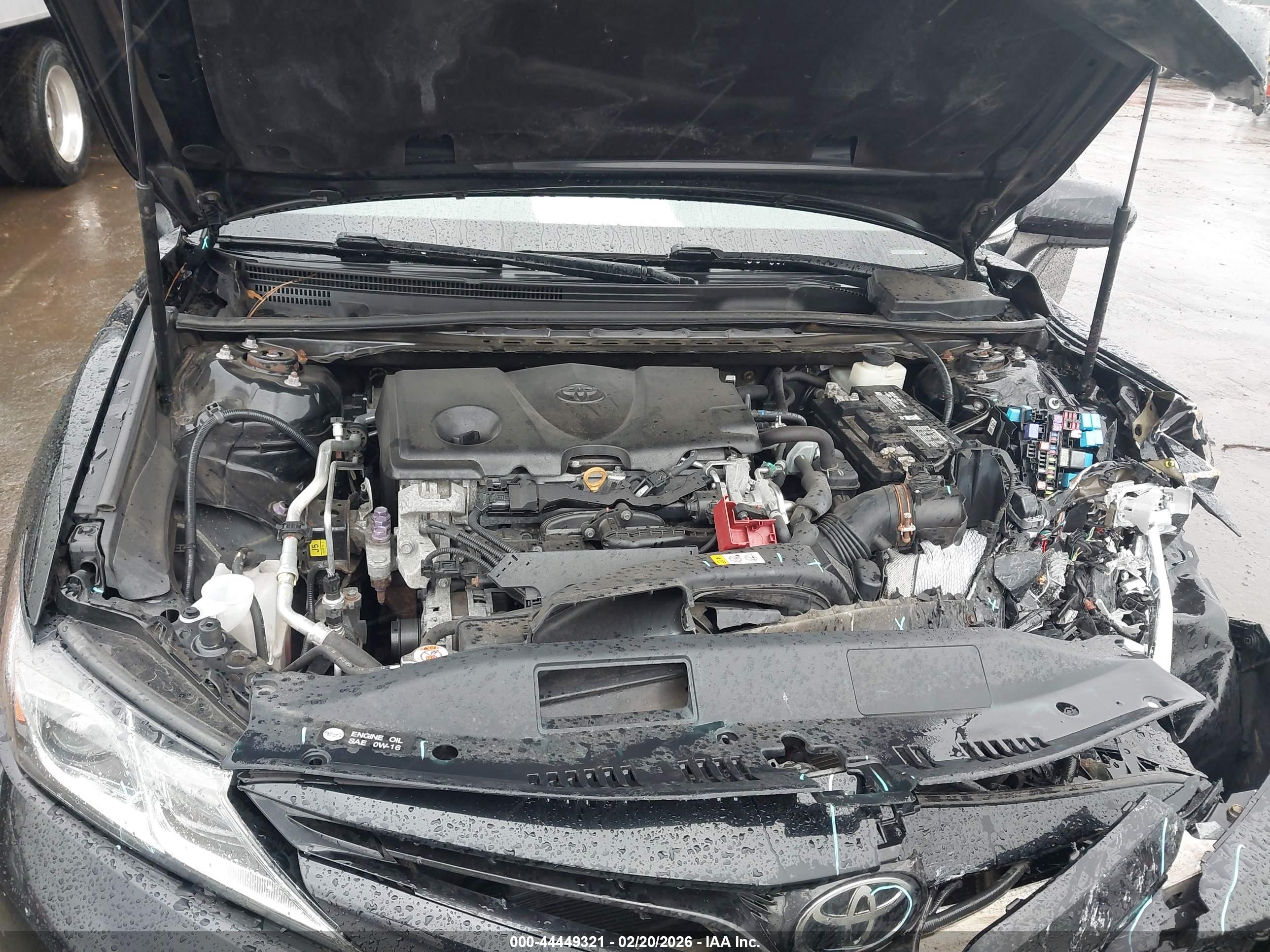 TOYOTA CAMRY image 10