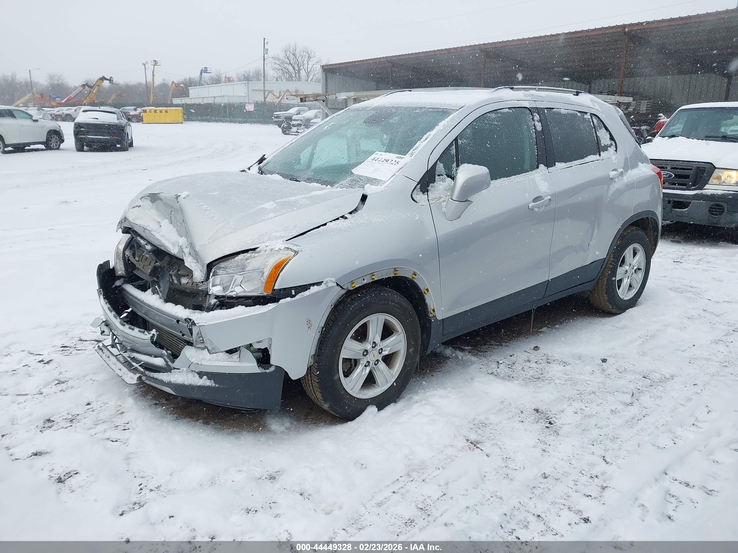 CHEVROLET TRAX image 2