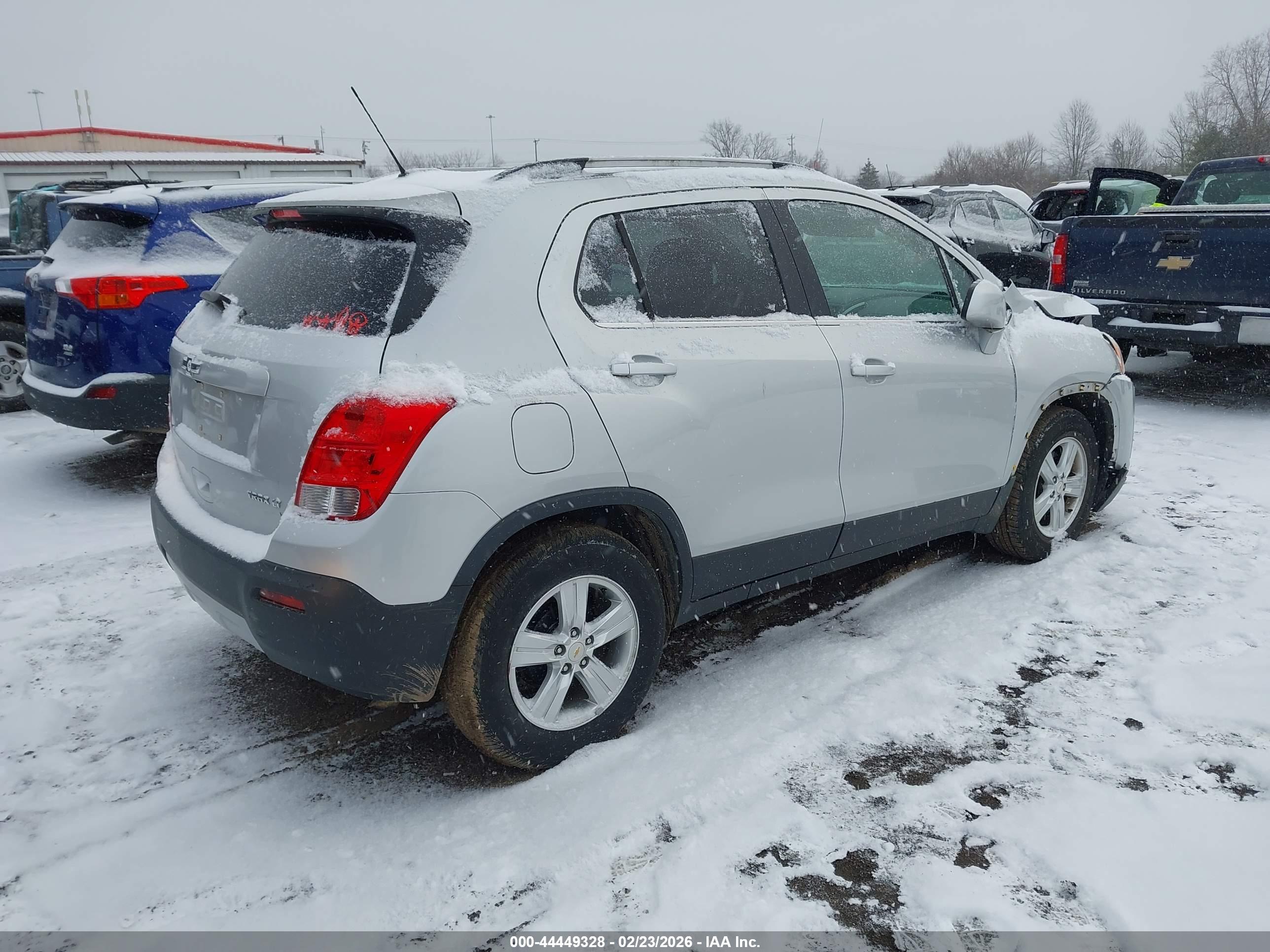 CHEVROLET TRAX image 4