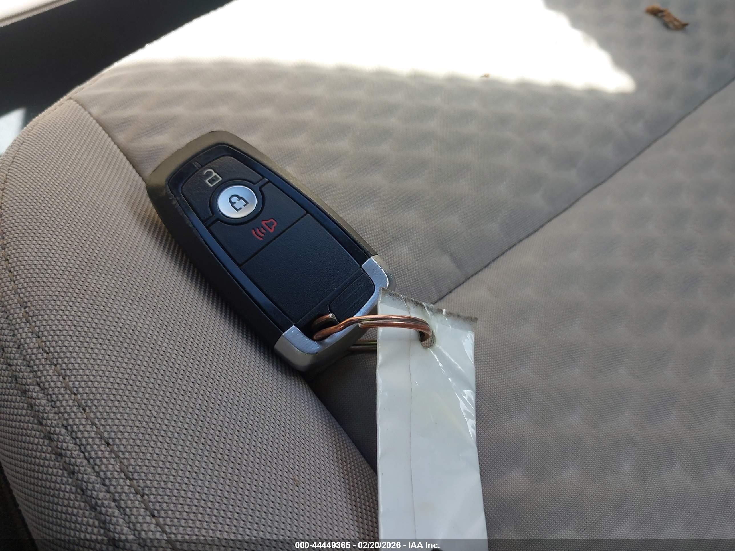 FORD ESCAPE image 11