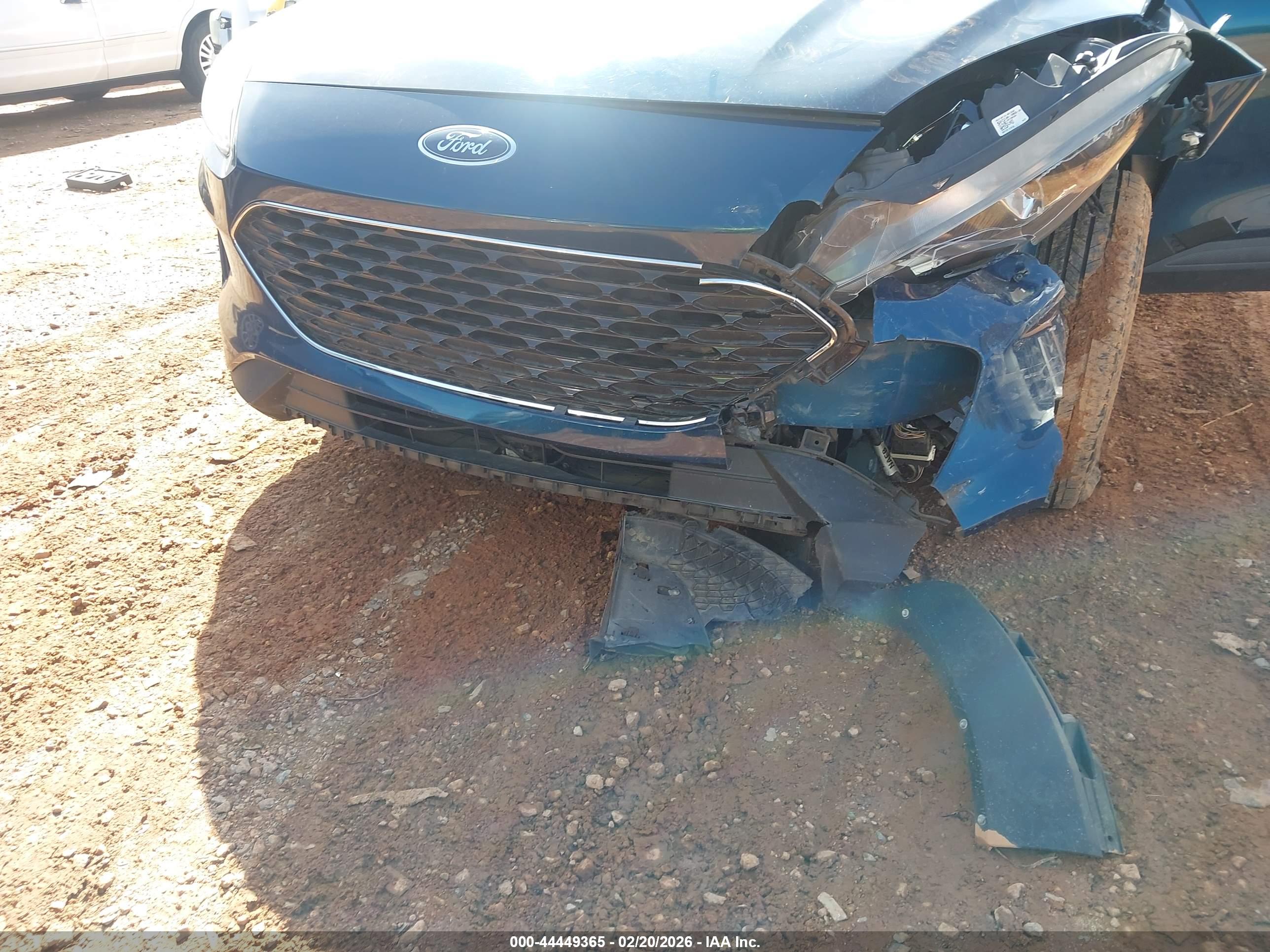 FORD ESCAPE image 6