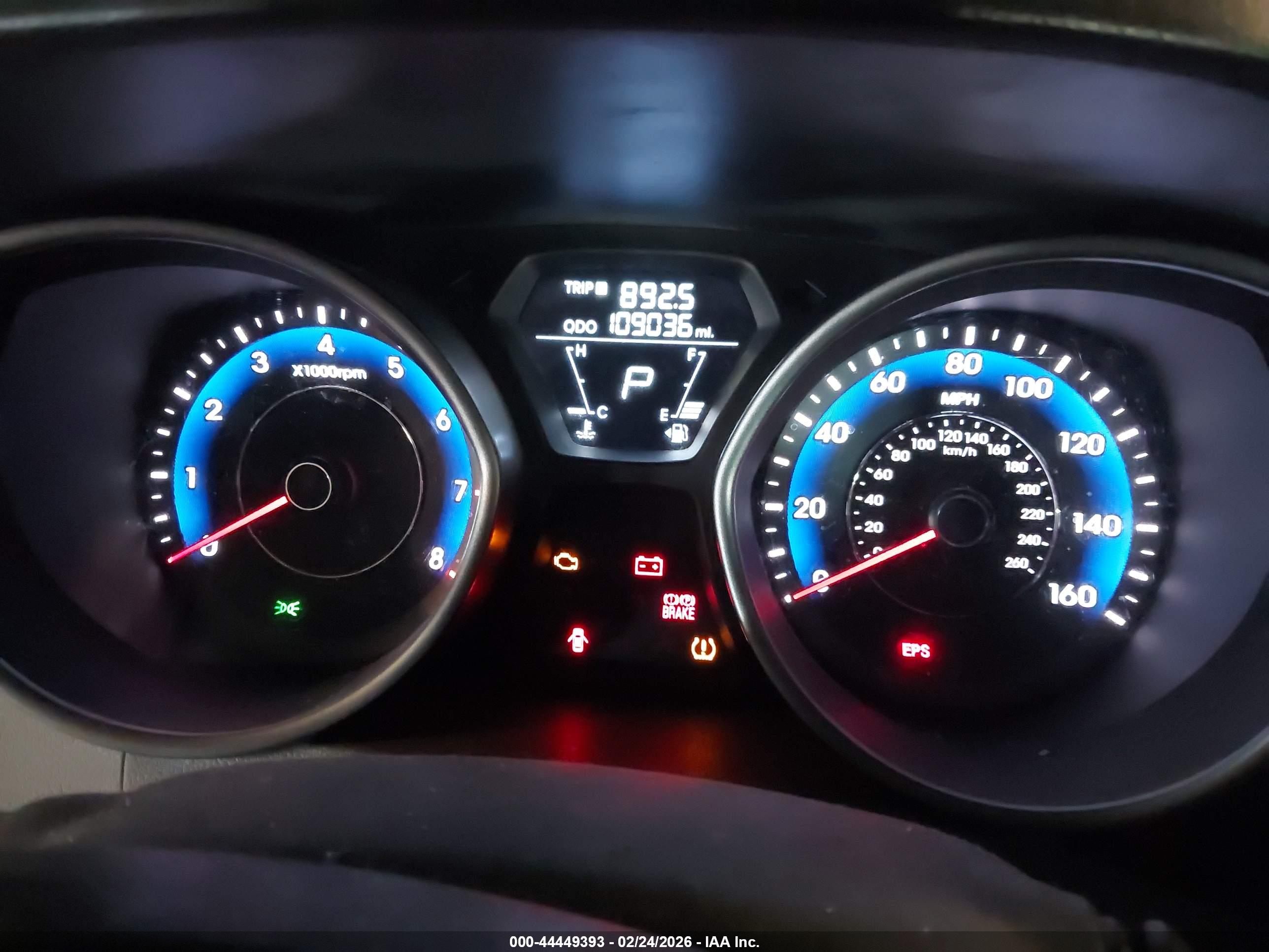 HYUNDAI ELANTRA image 7