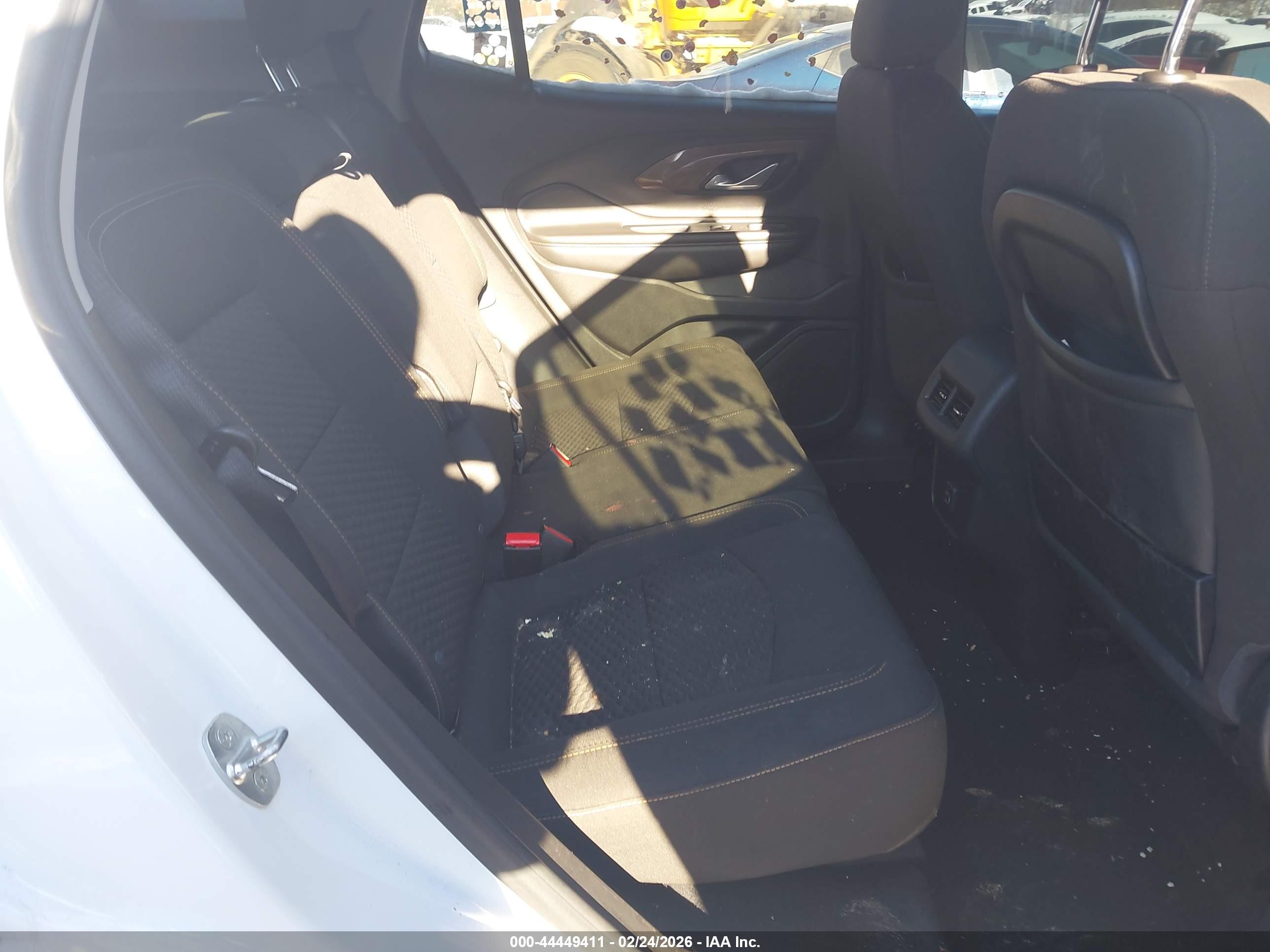 GMC TERRAIN image 8