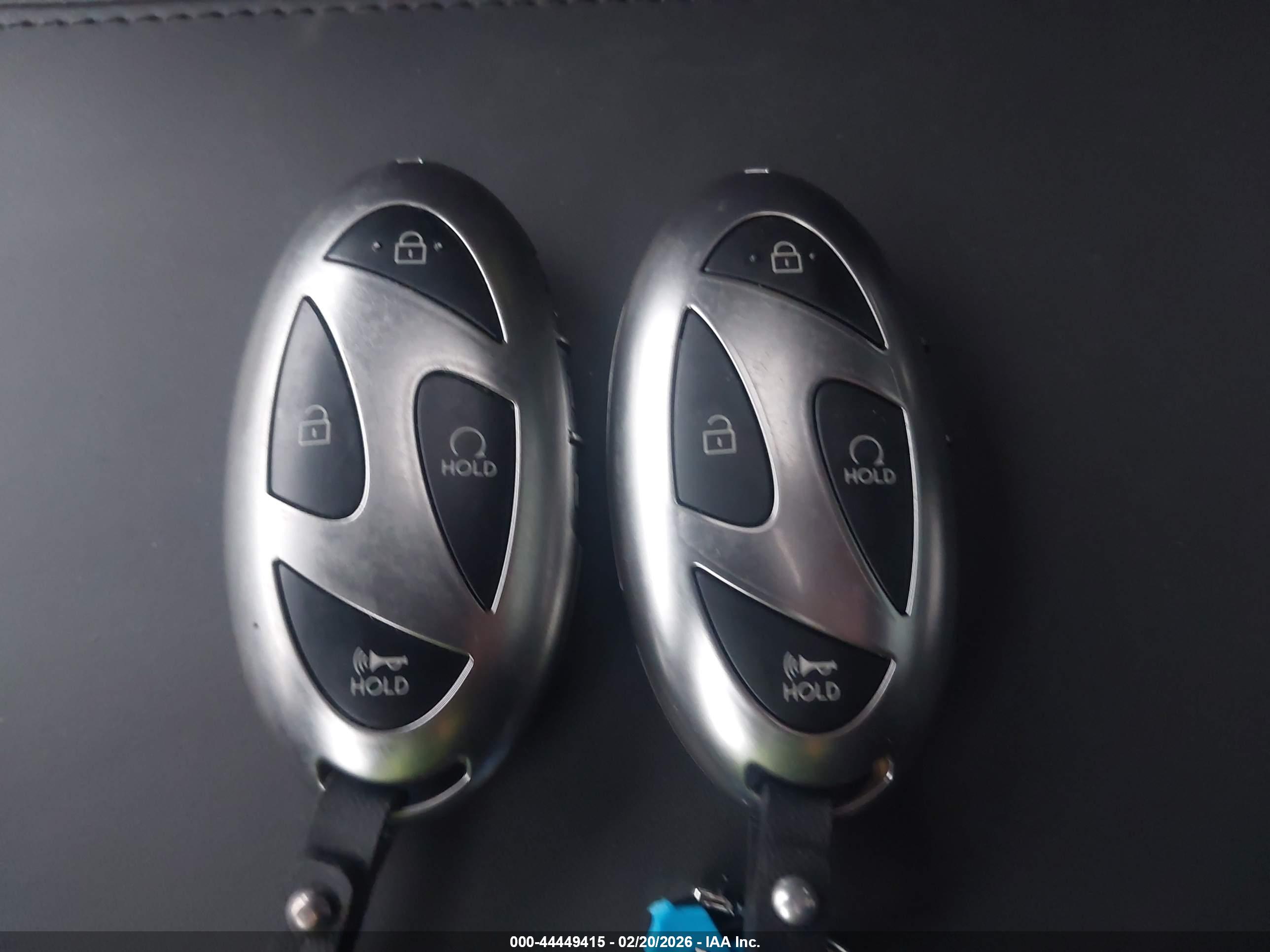 HYUNDAI SANTA image 11