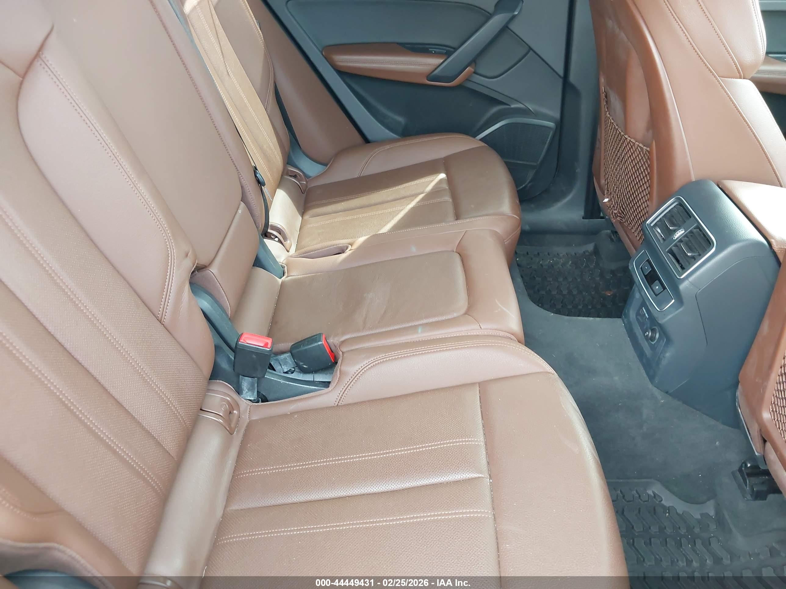 AUDI Q5 image 8