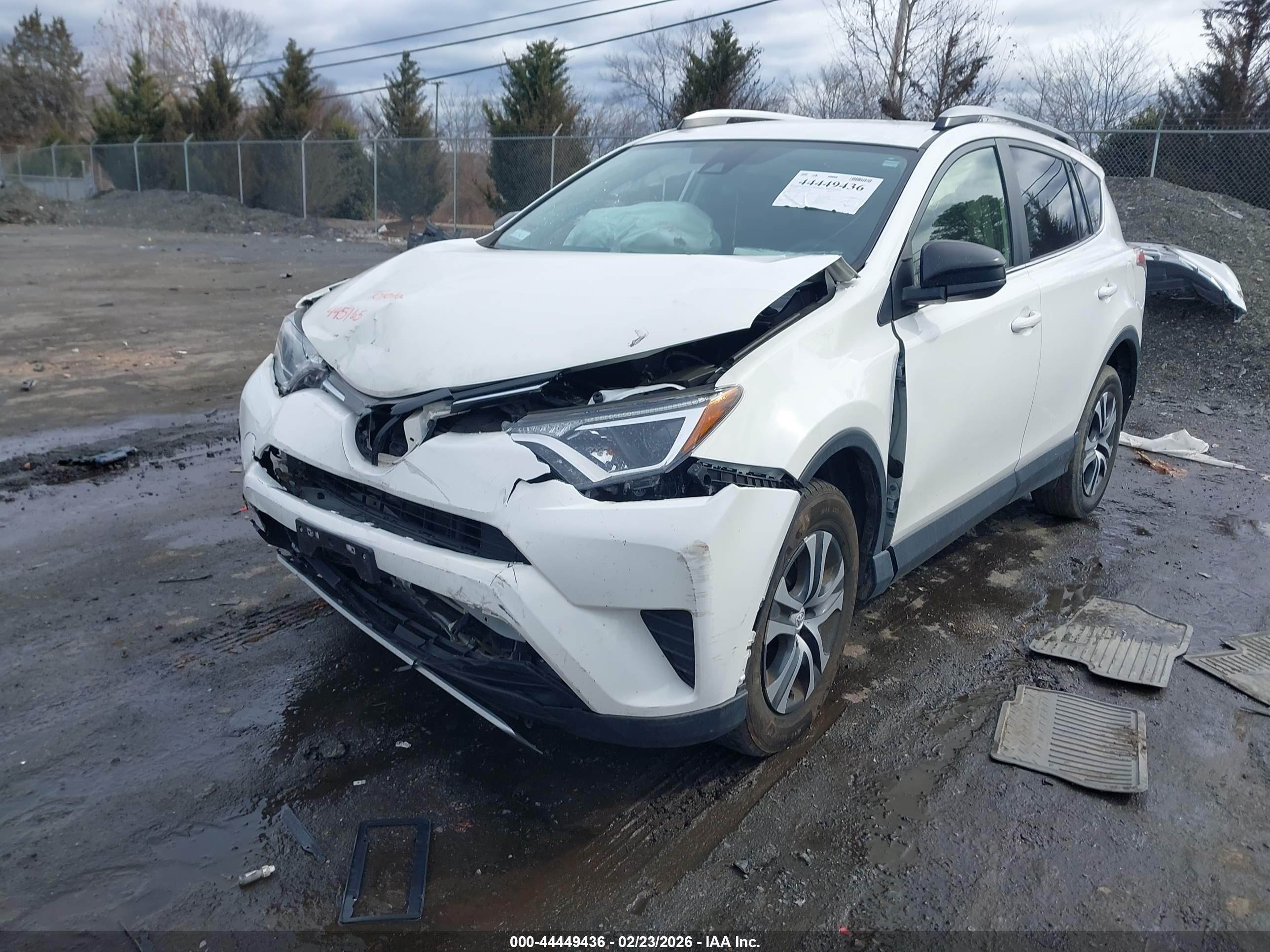 TOYOTA RAV4 image 2