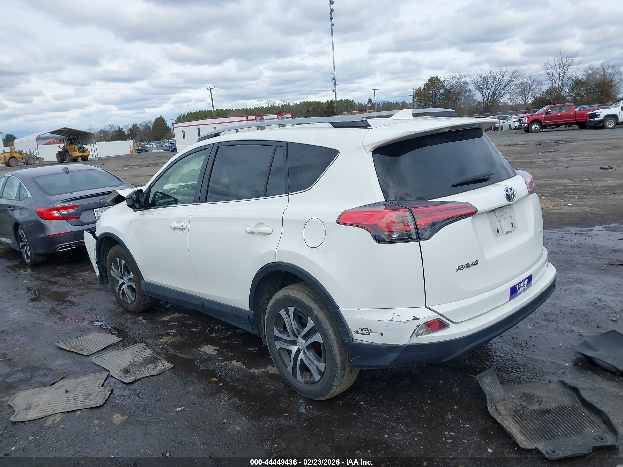 TOYOTA RAV4 image 3