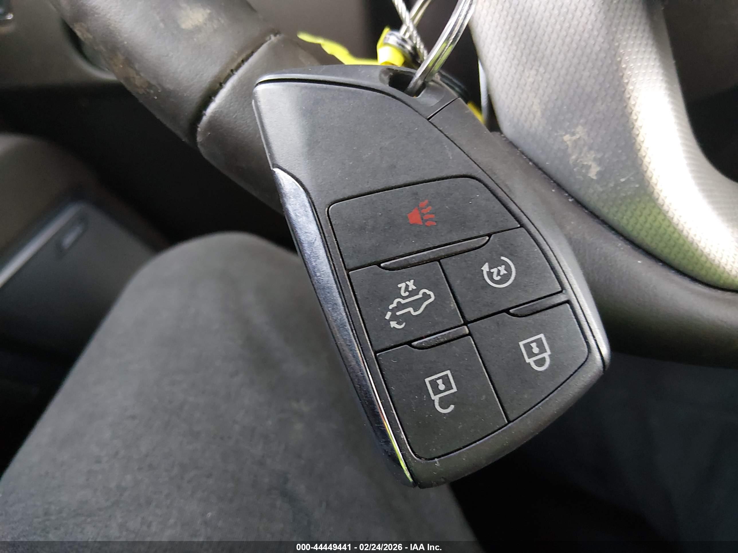 GMC SIERRA image 11