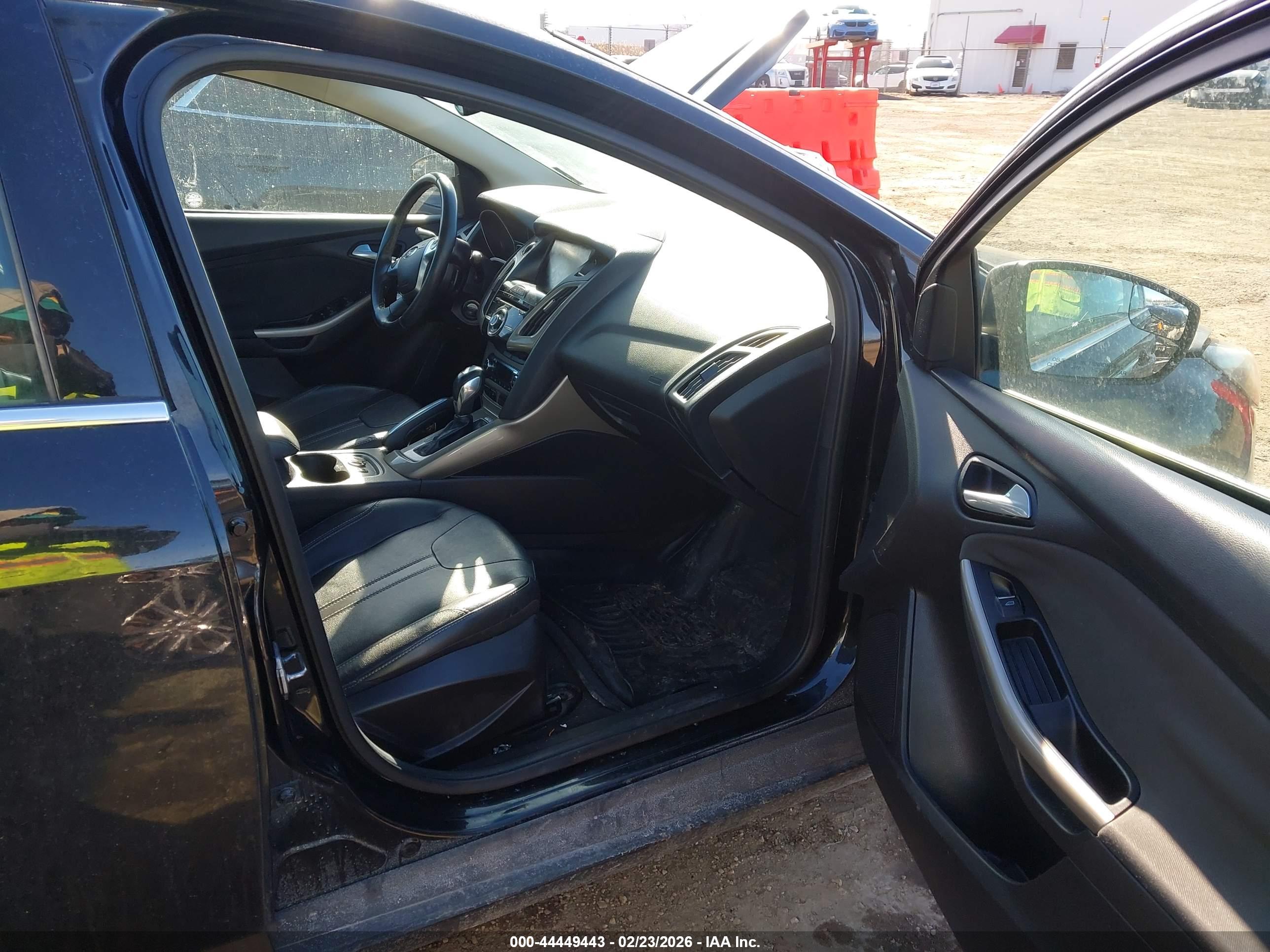 FORD FOCUS image 5