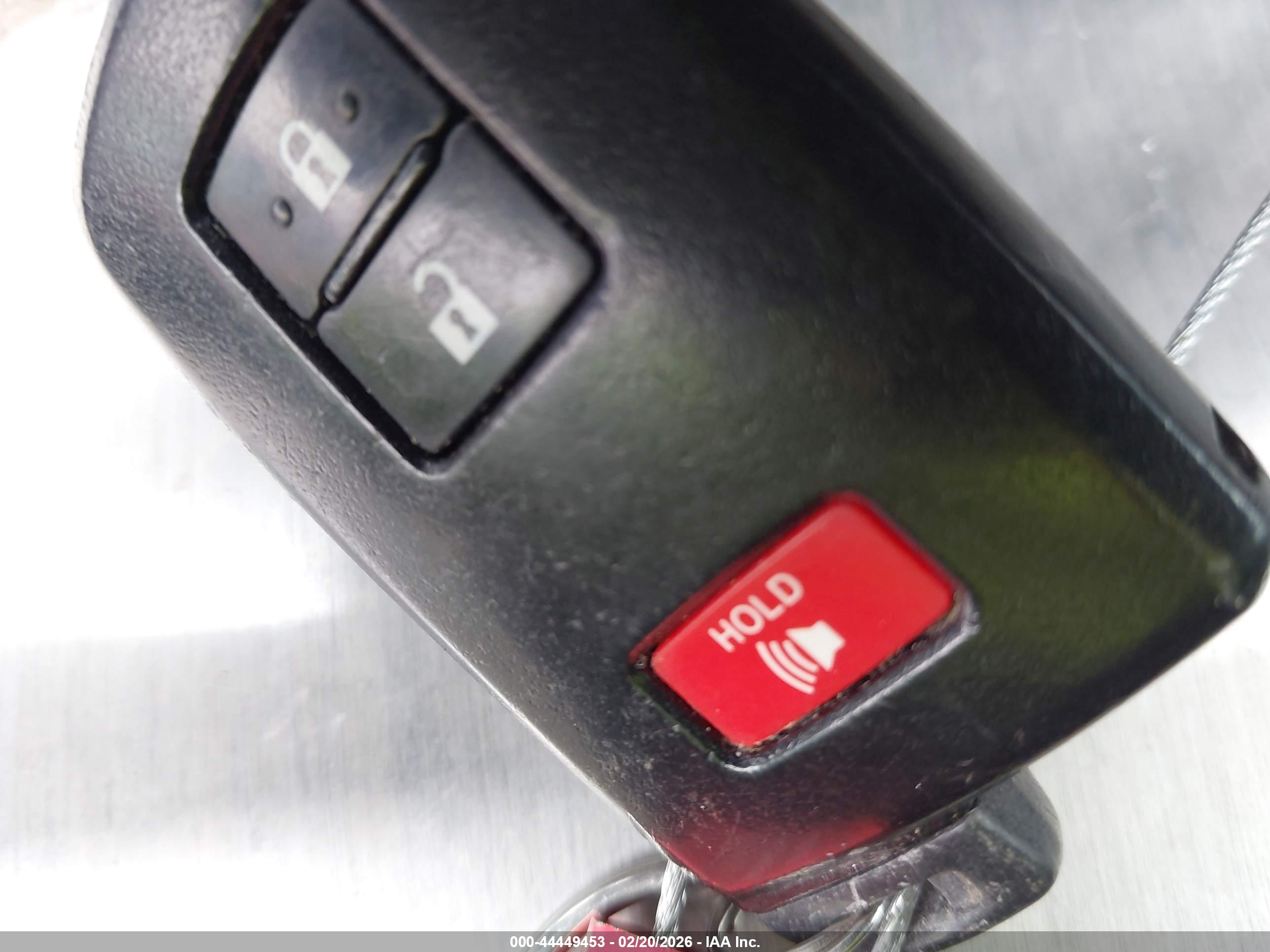 TOYOTA RAV4 image 11