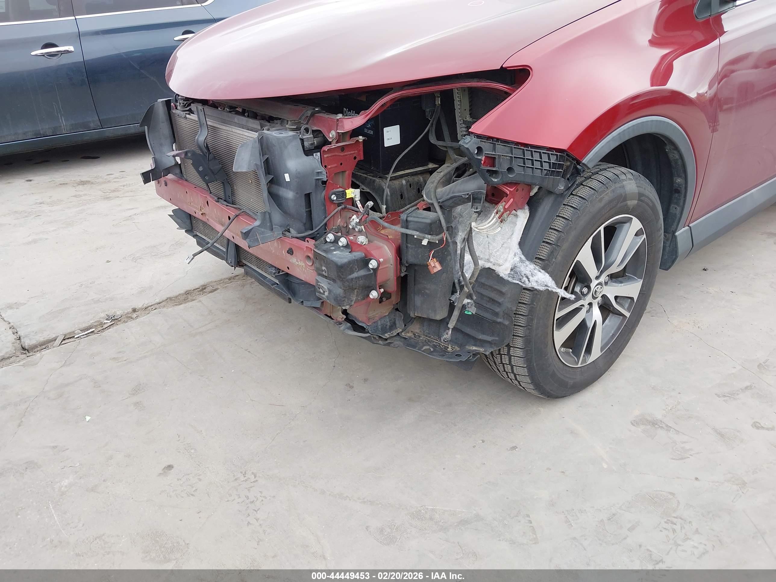 TOYOTA RAV4 image 6