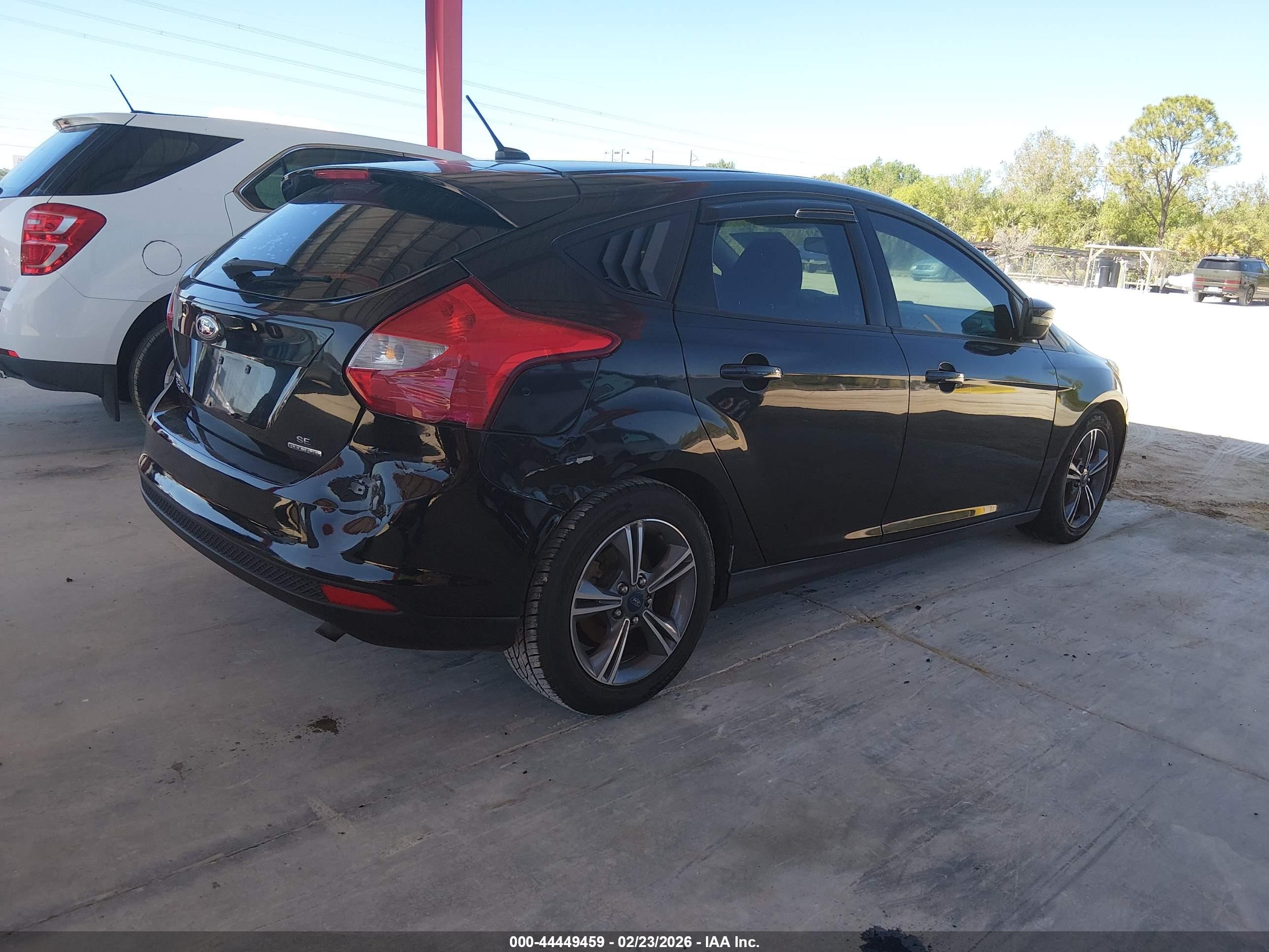 FORD FOCUS image 4