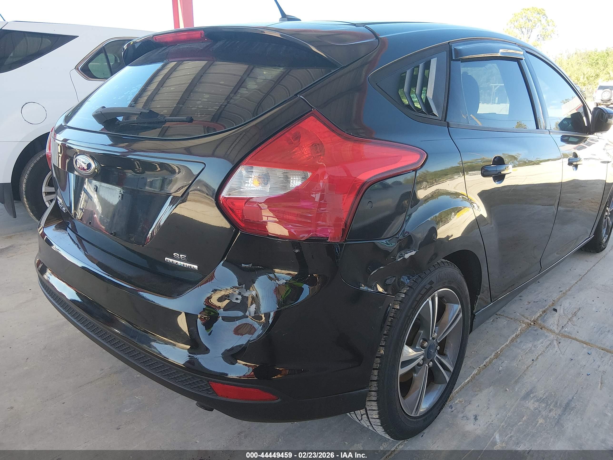 FORD FOCUS image 6