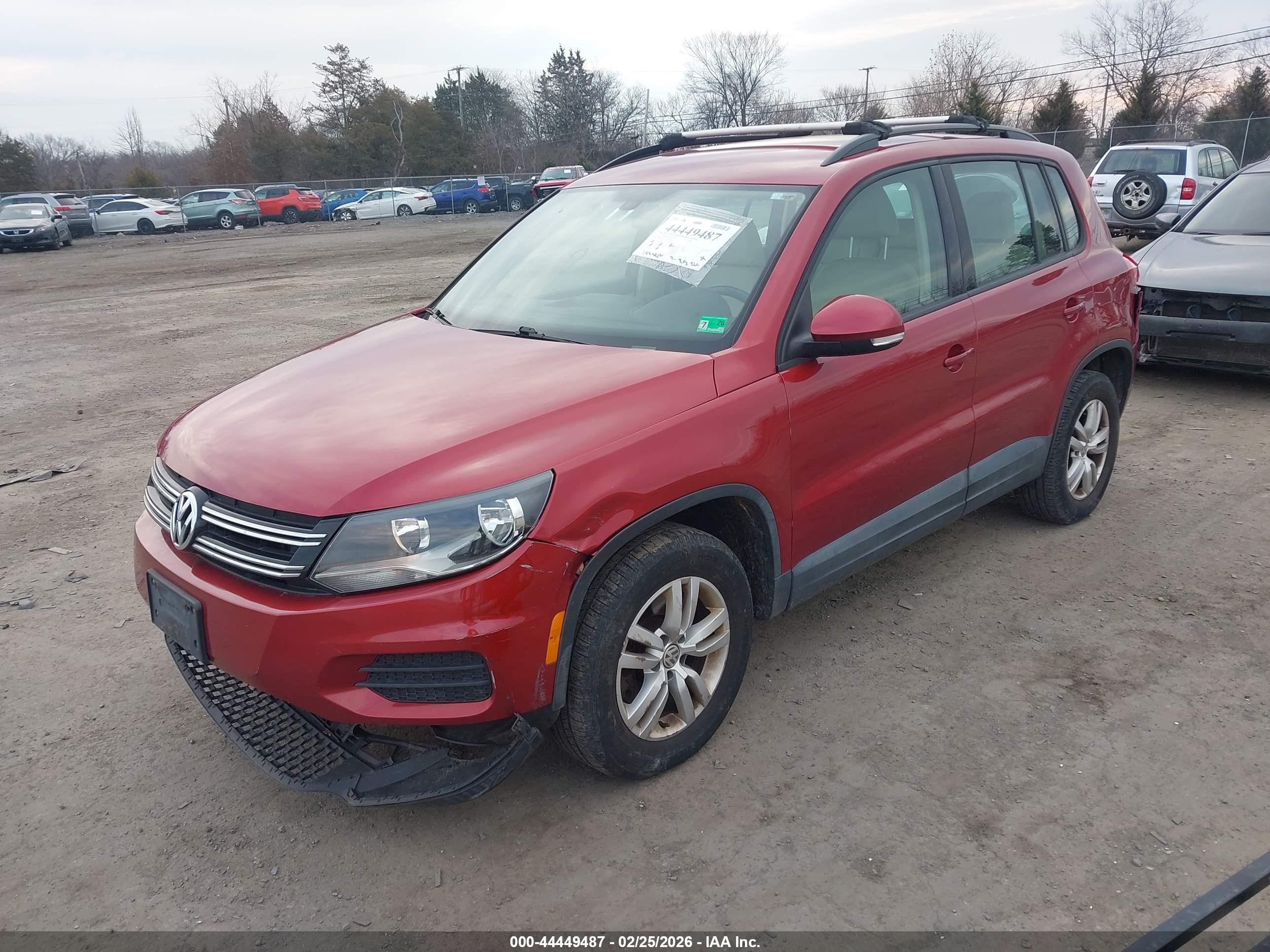 VOLKSWAGEN TIGUAN image 2