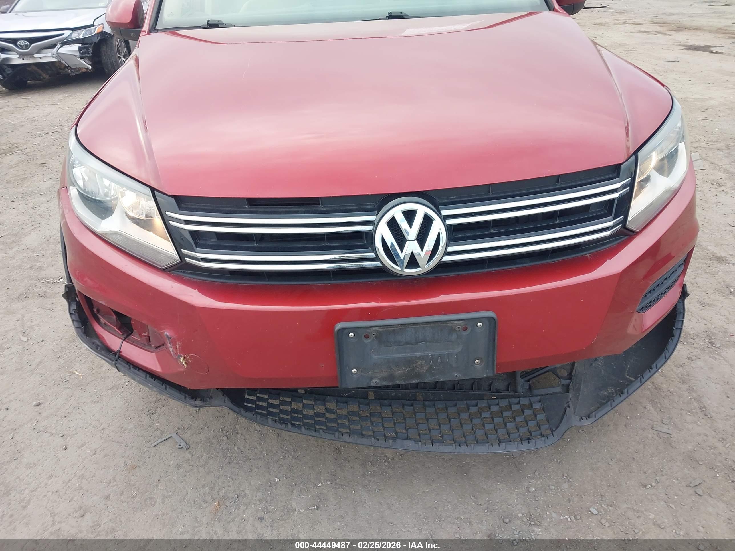 VOLKSWAGEN TIGUAN image 6