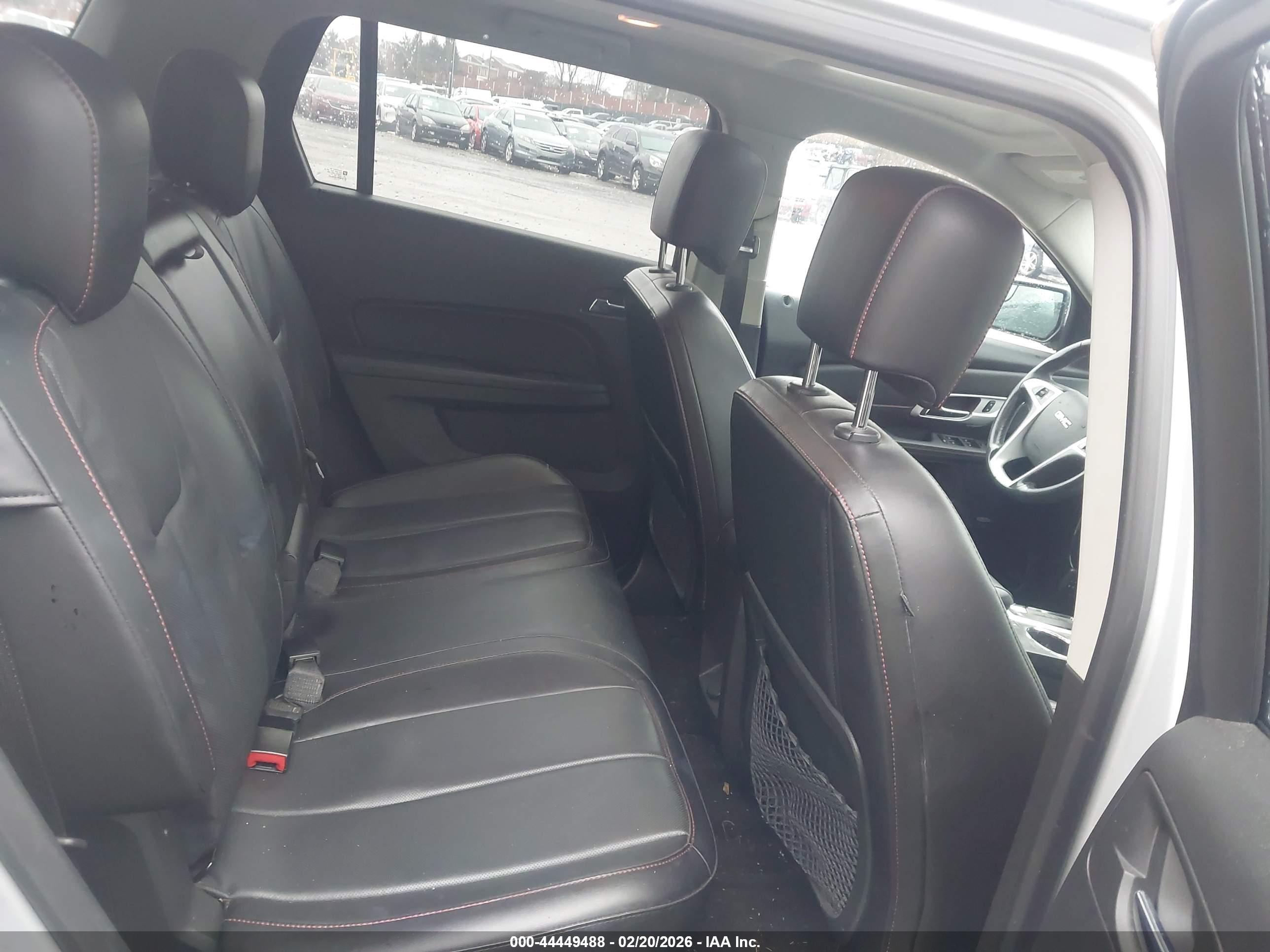 GMC TERRAIN image 8