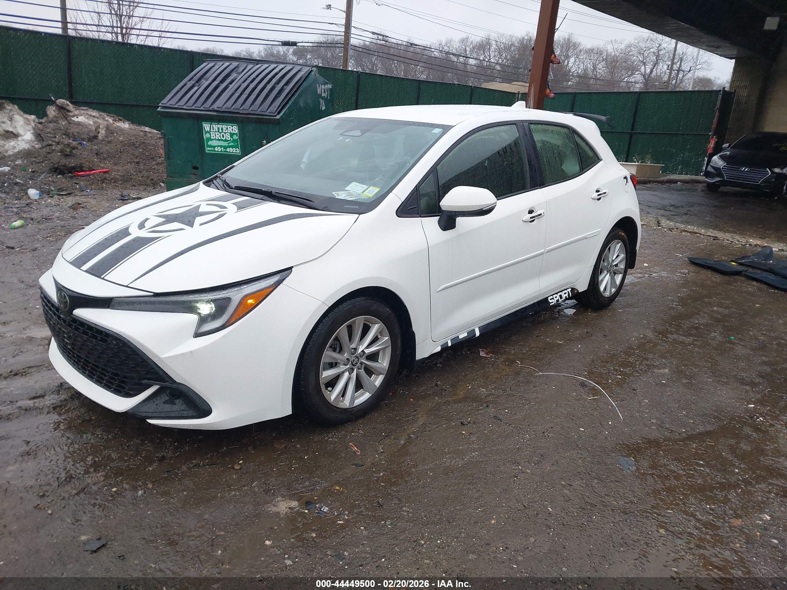 TOYOTA COROLLA image 2