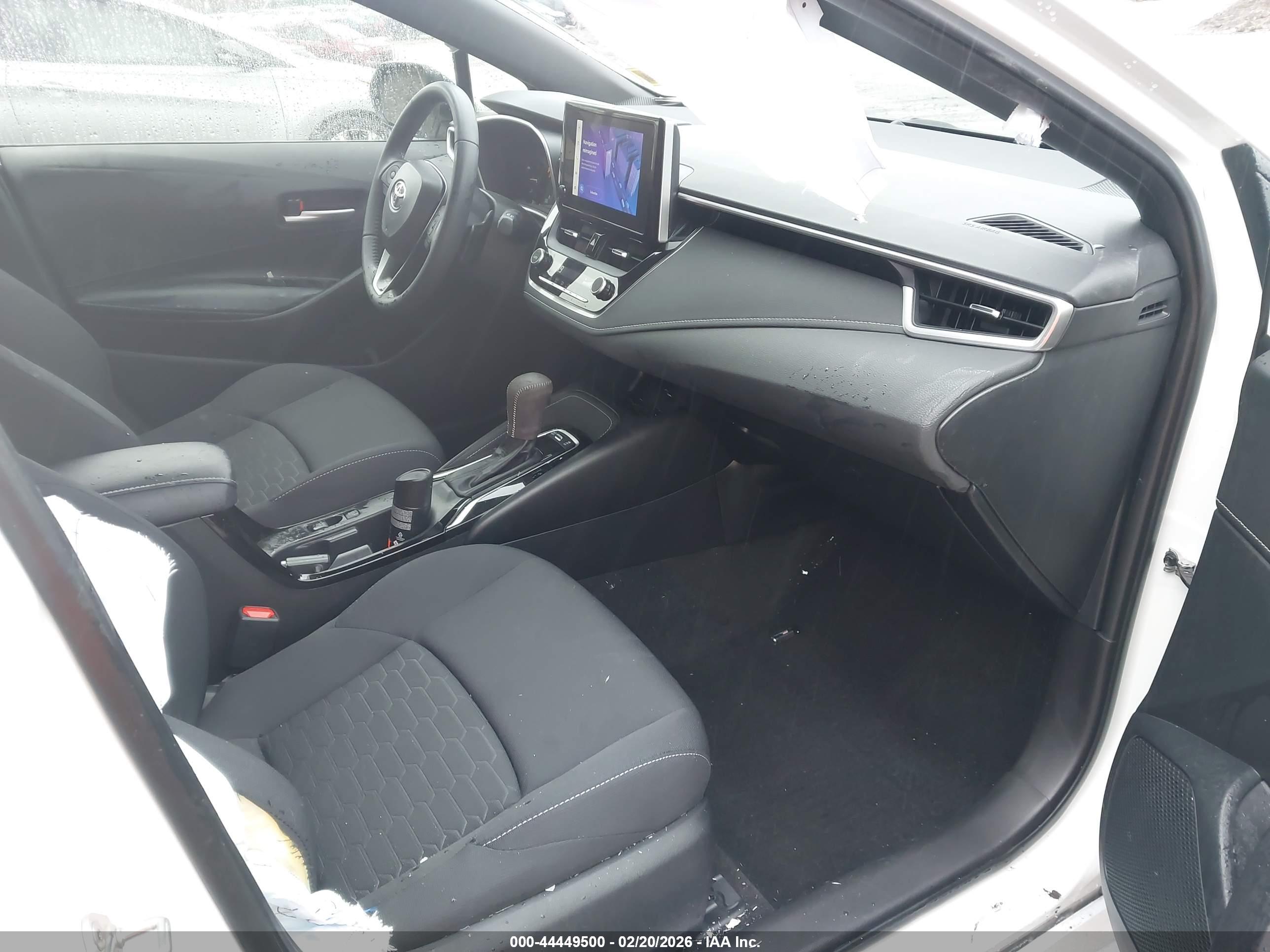 TOYOTA COROLLA image 5