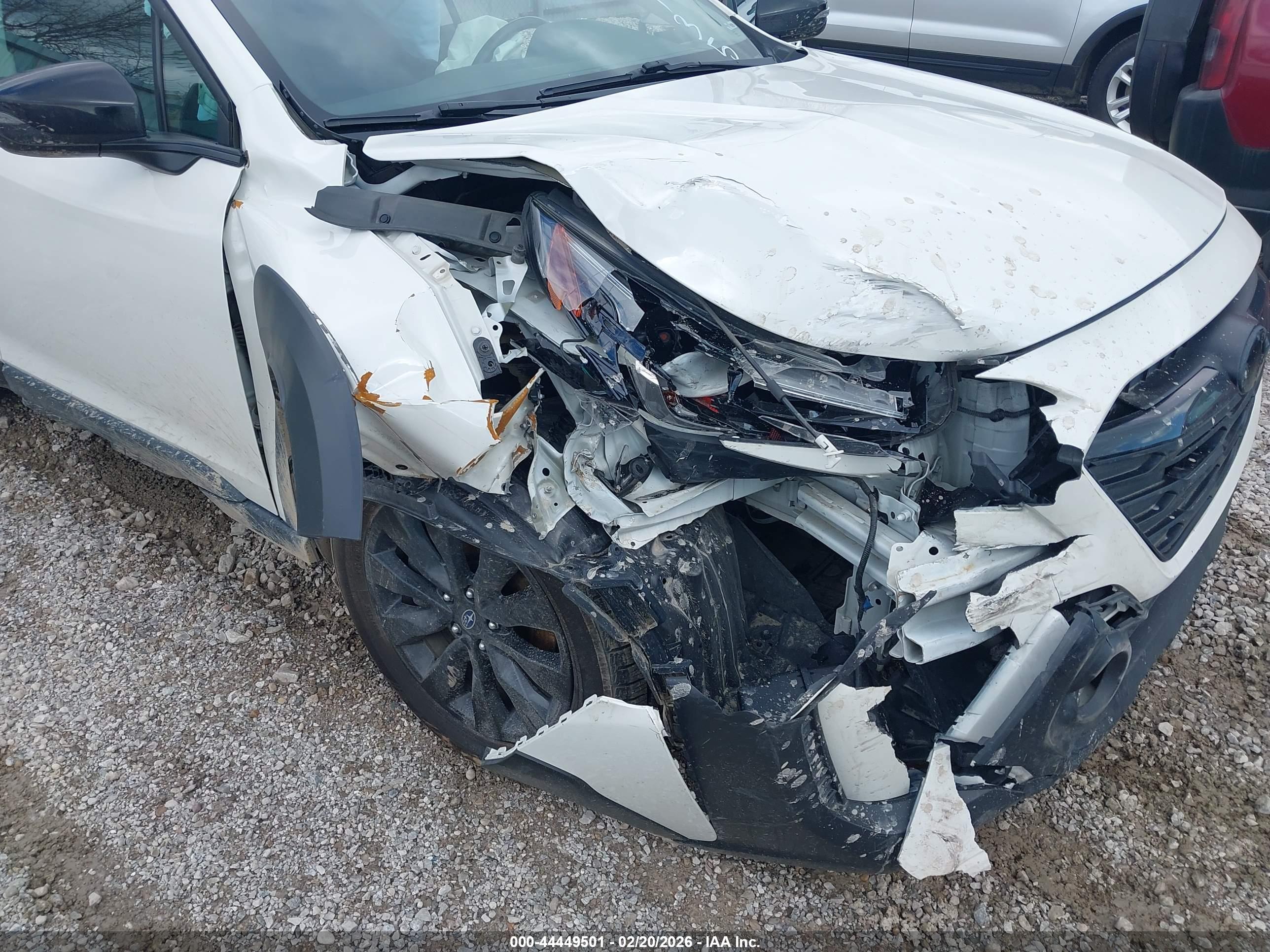 SUBARU OUTBACK image 6