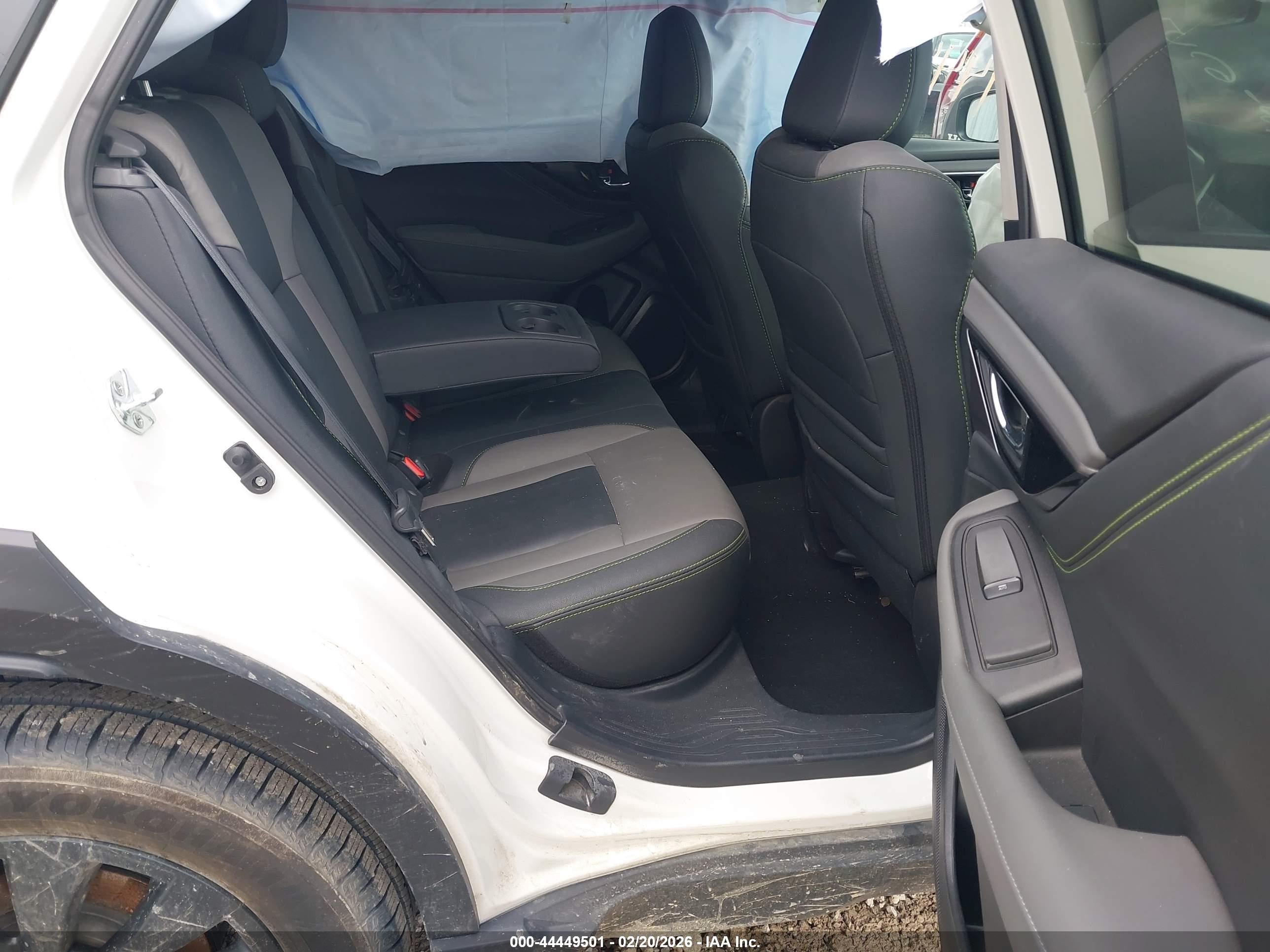 SUBARU OUTBACK image 8