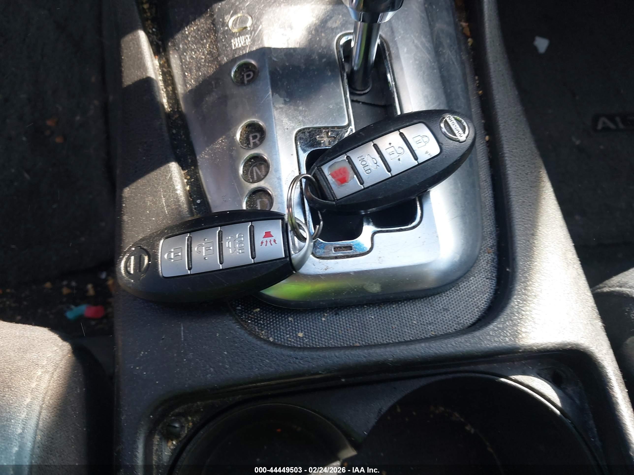 NISSAN ALTIMA image 11