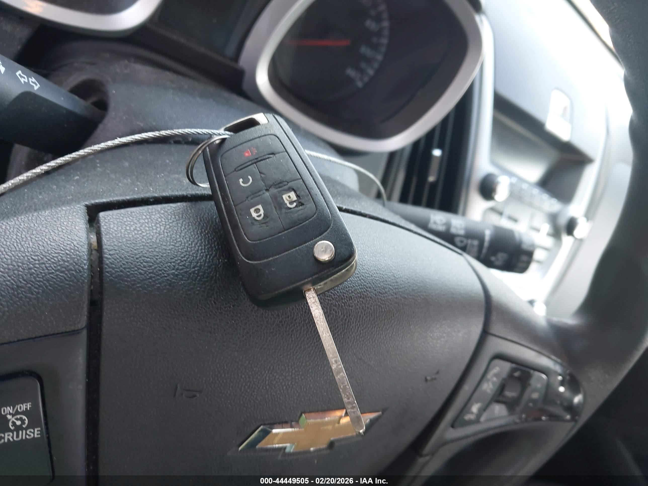 CHEVROLET EQUINOX image 11