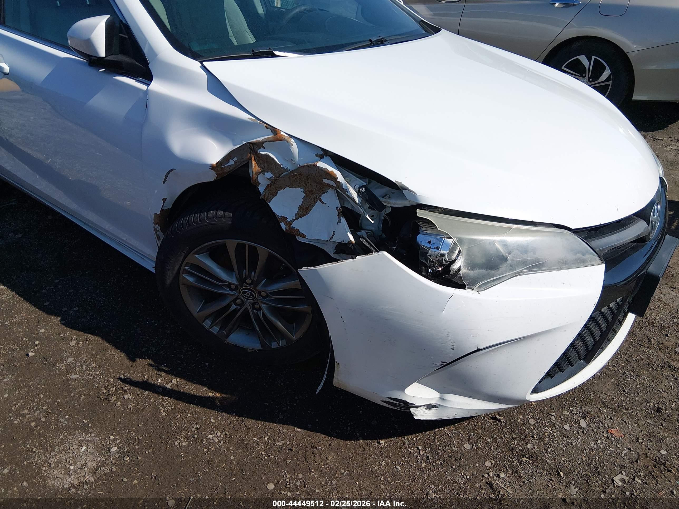 TOYOTA CAMRY image 6