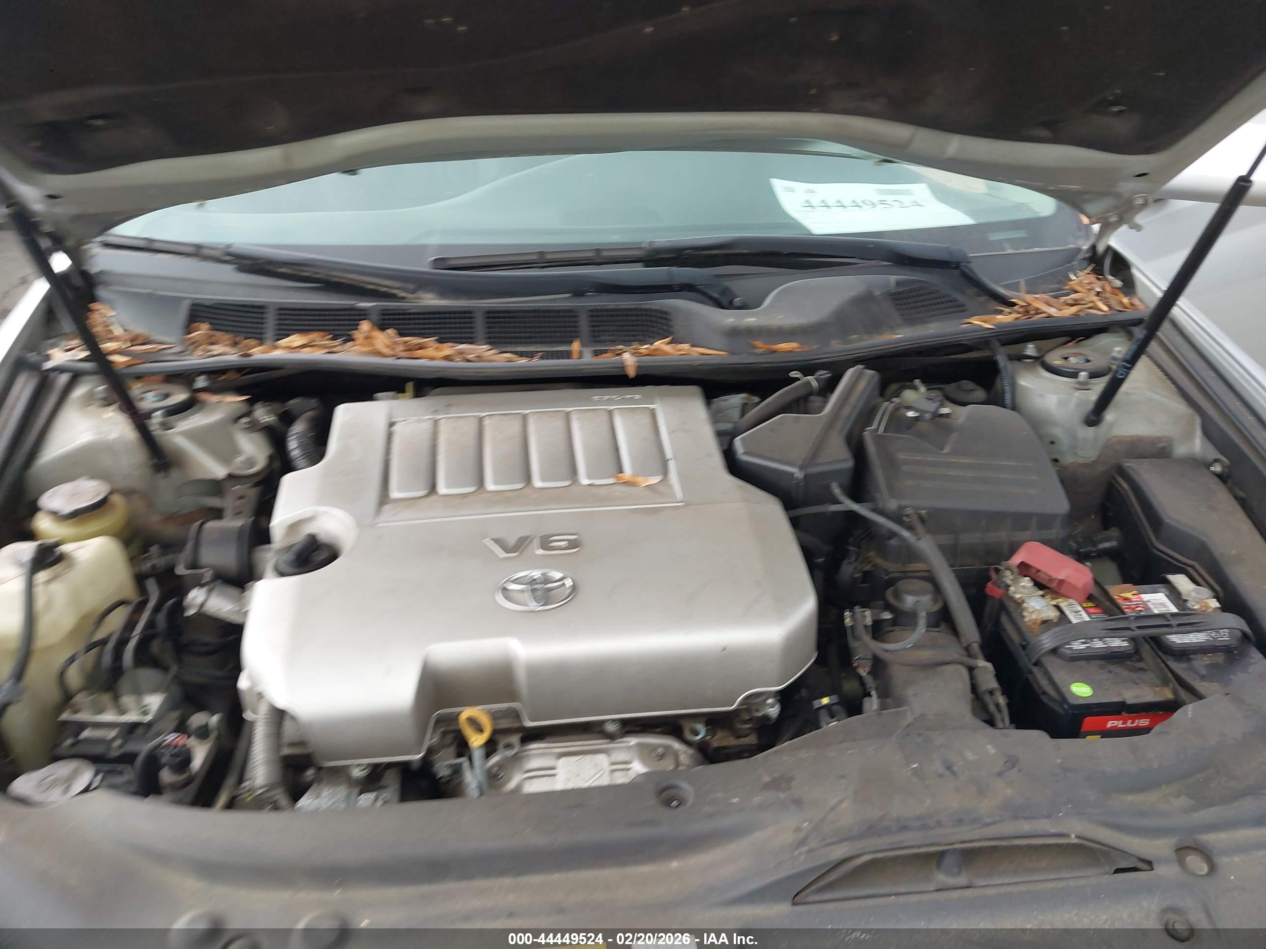 TOYOTA AVALON image 10