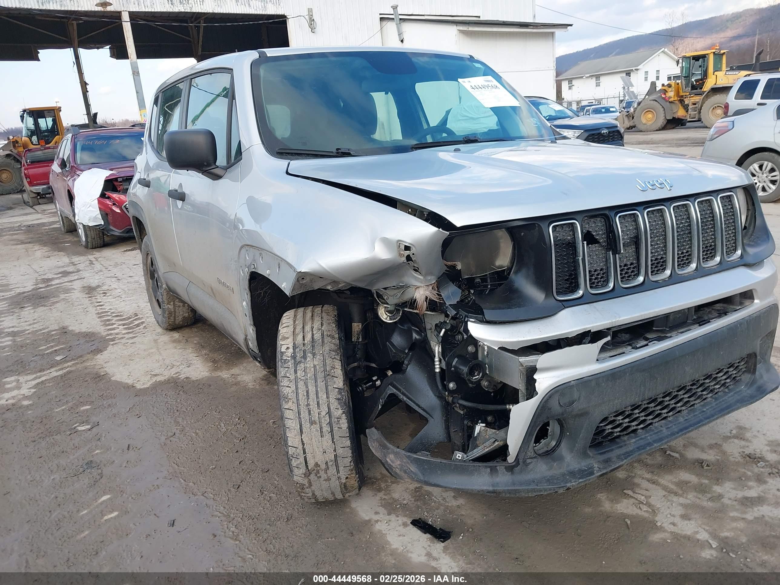 JEEP RENEGADE image 6