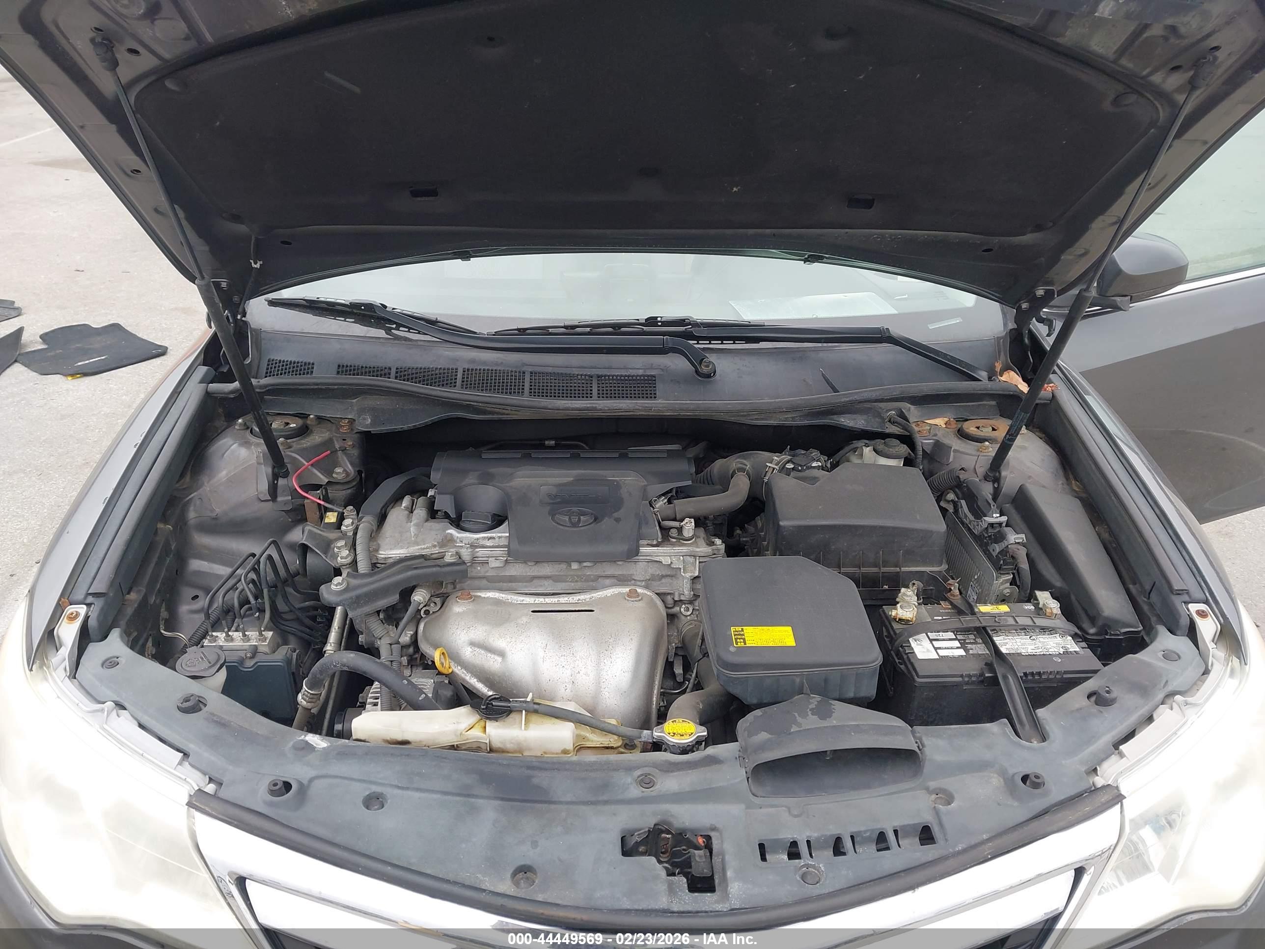 TOYOTA CAMRY image 10