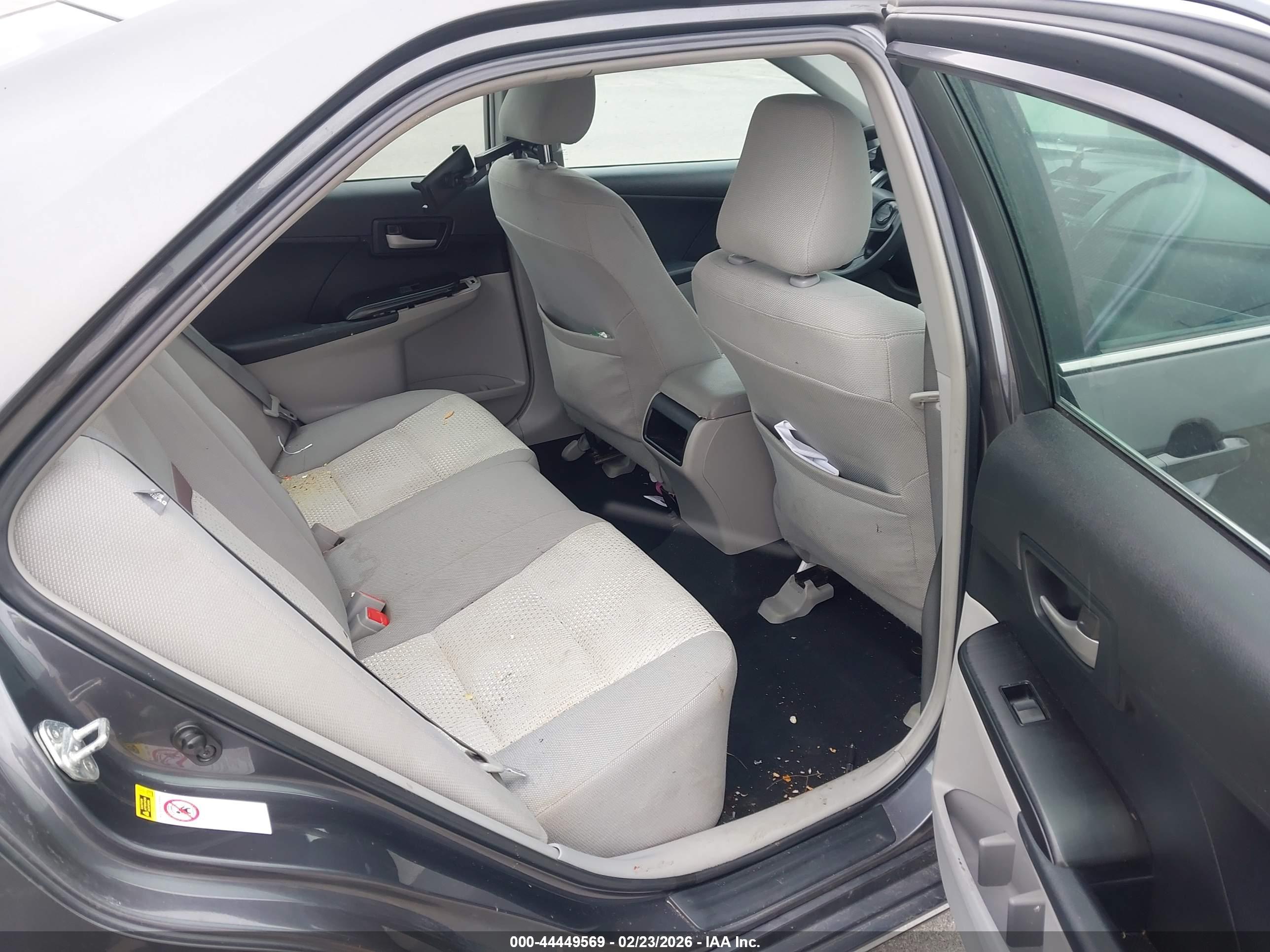 TOYOTA CAMRY image 8