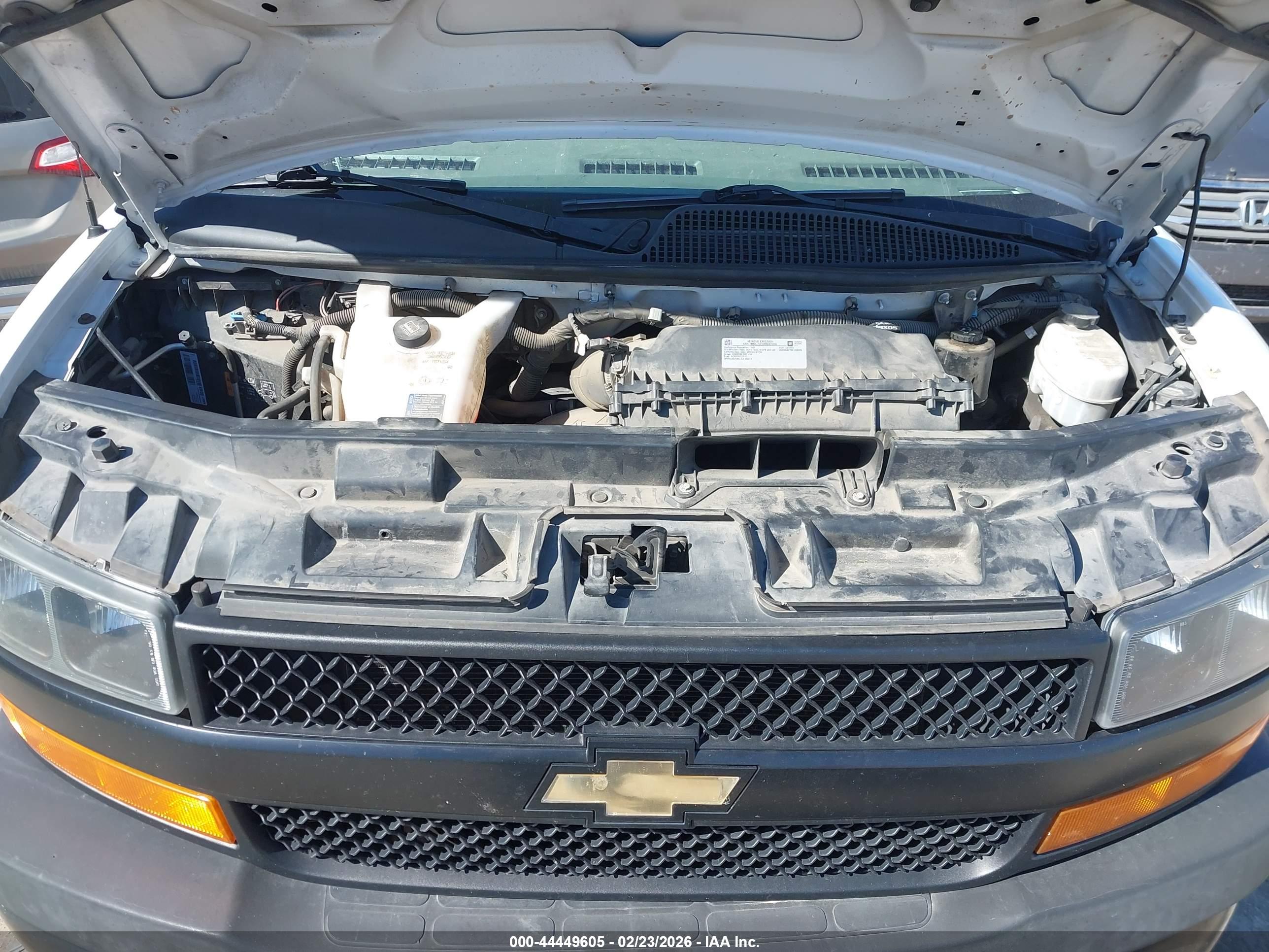 CHEVROLET EXPRESS image 10