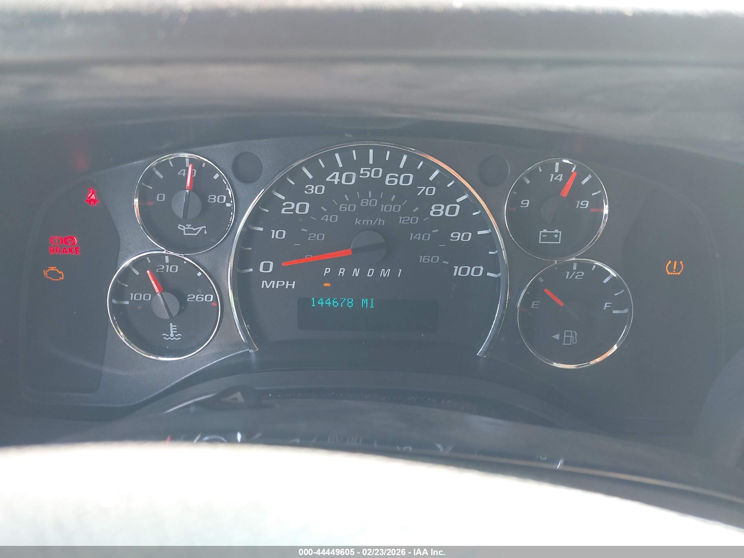 CHEVROLET EXPRESS image 7
