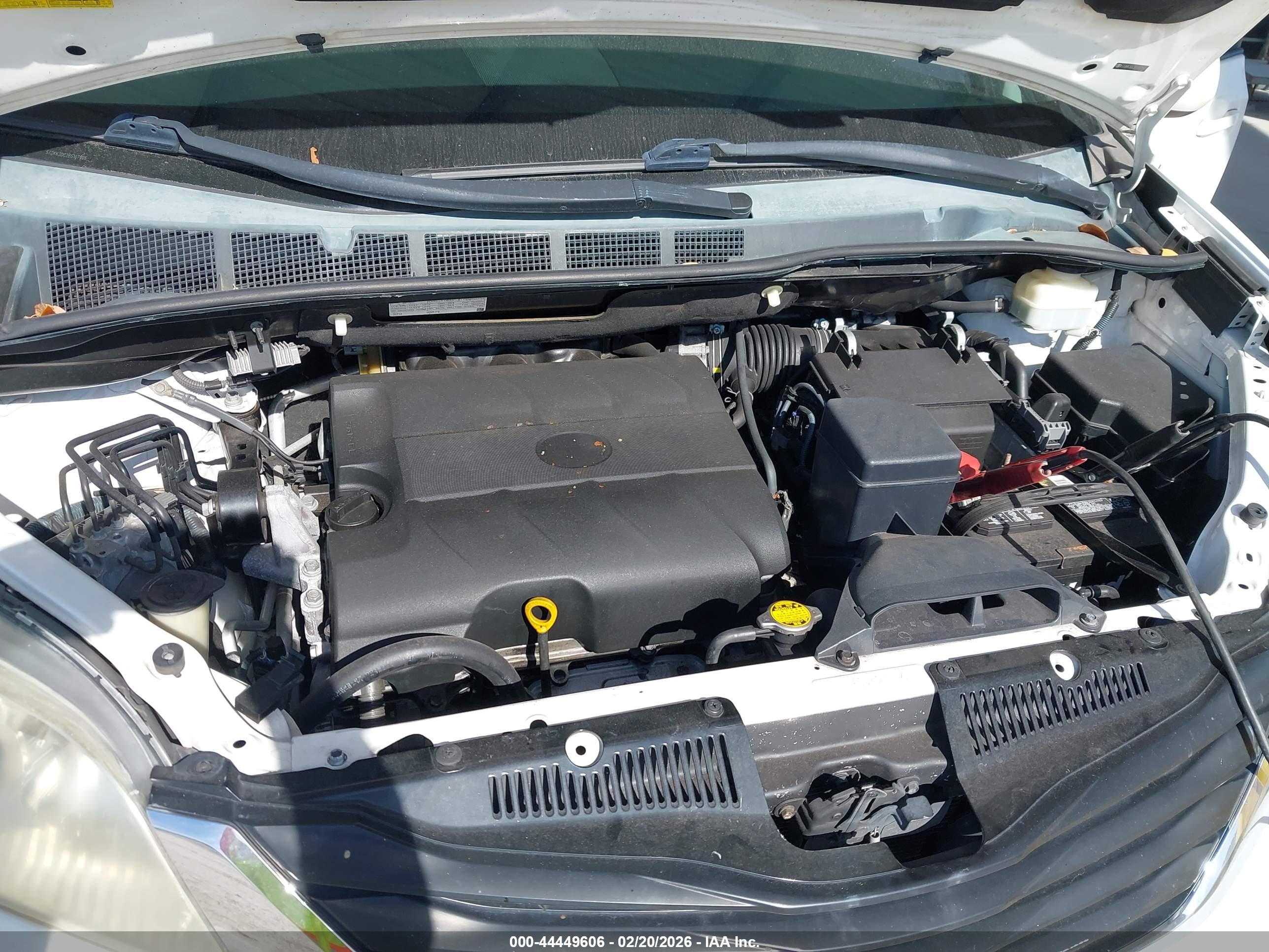 TOYOTA SIENNA image 10