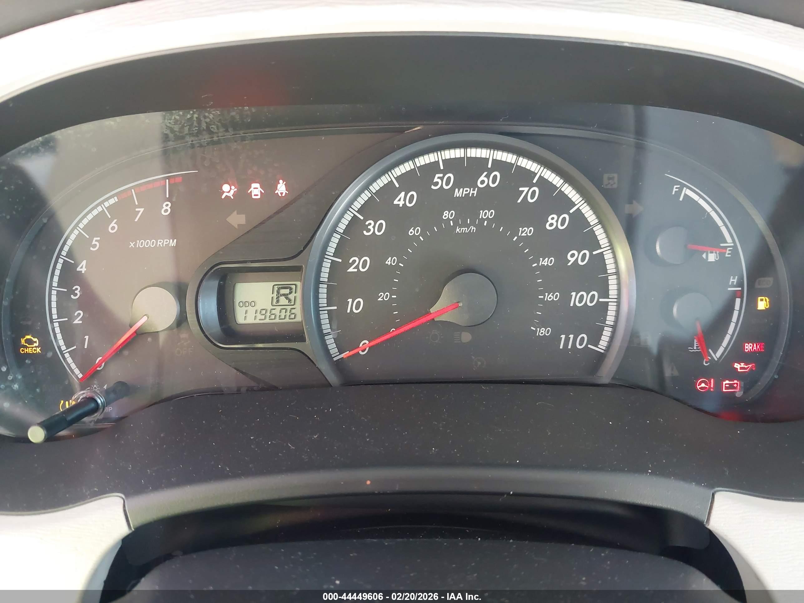 TOYOTA SIENNA image 7