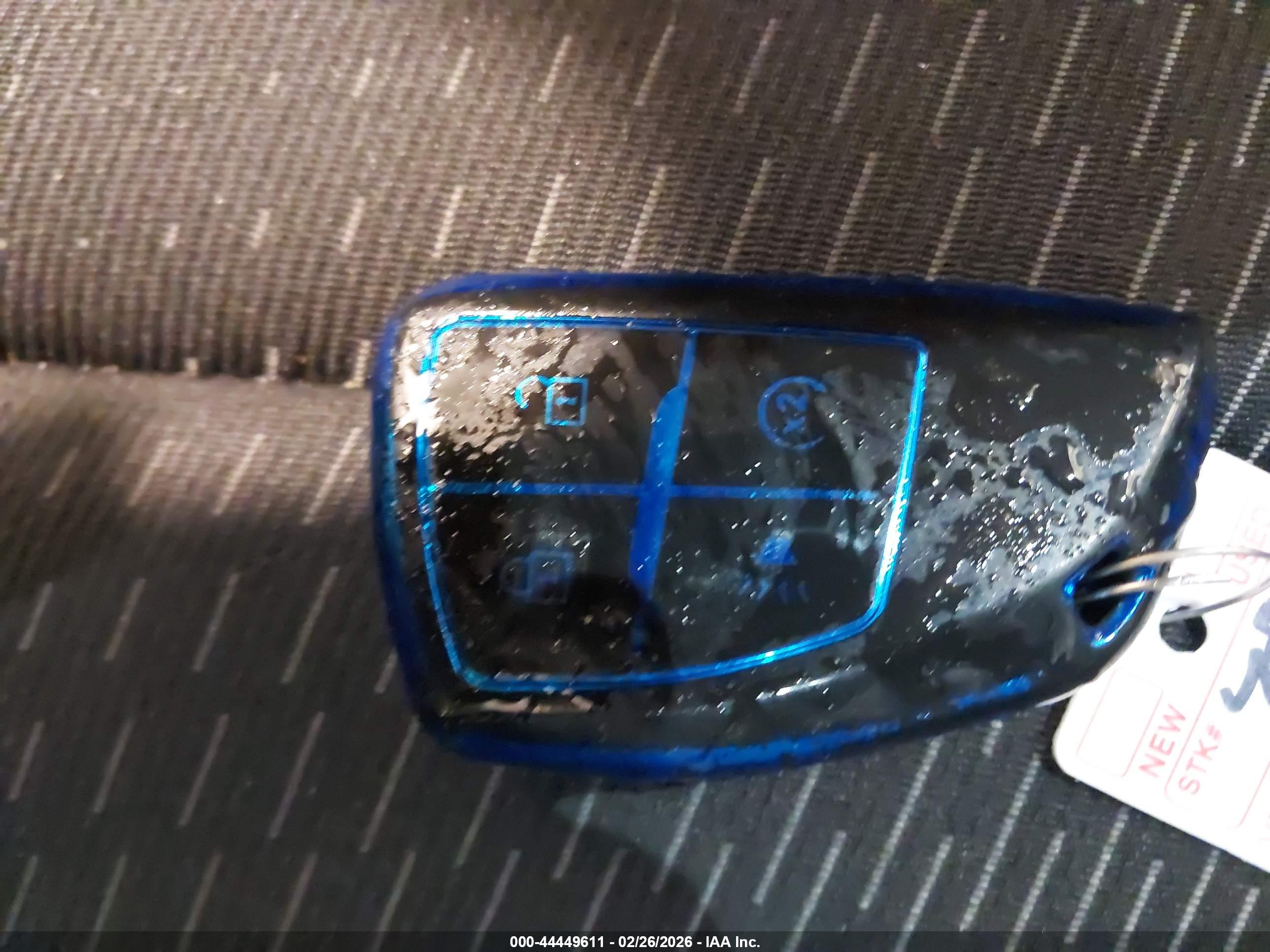 CHEVROLET EQUINOX image 11