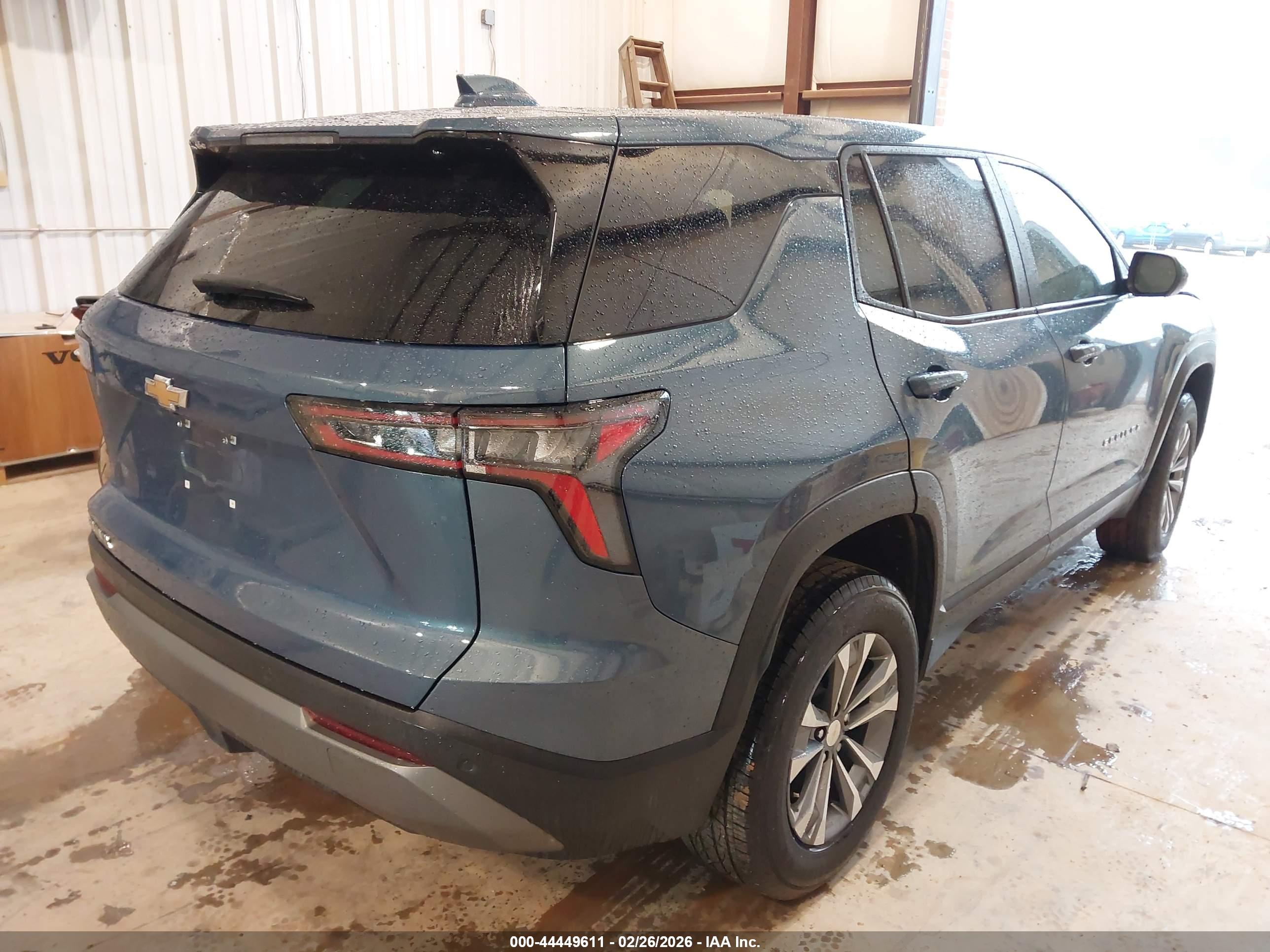 CHEVROLET EQUINOX image 4