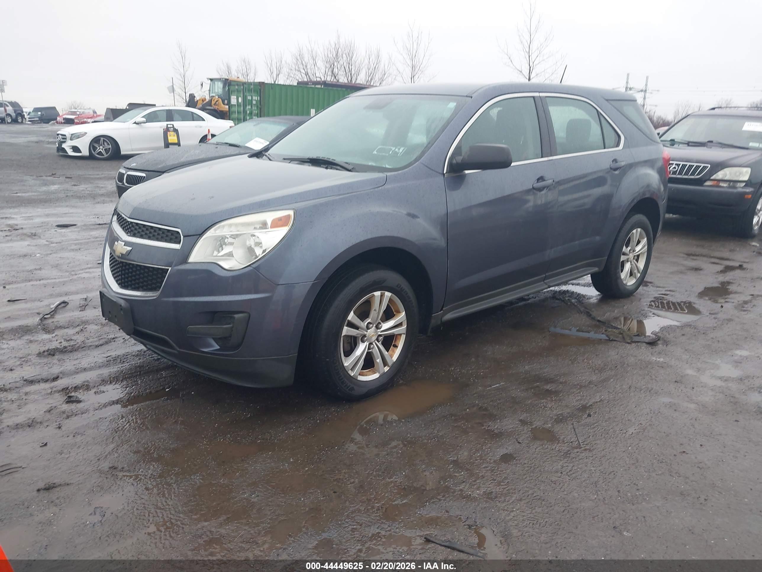CHEVROLET EQUINOX image 2