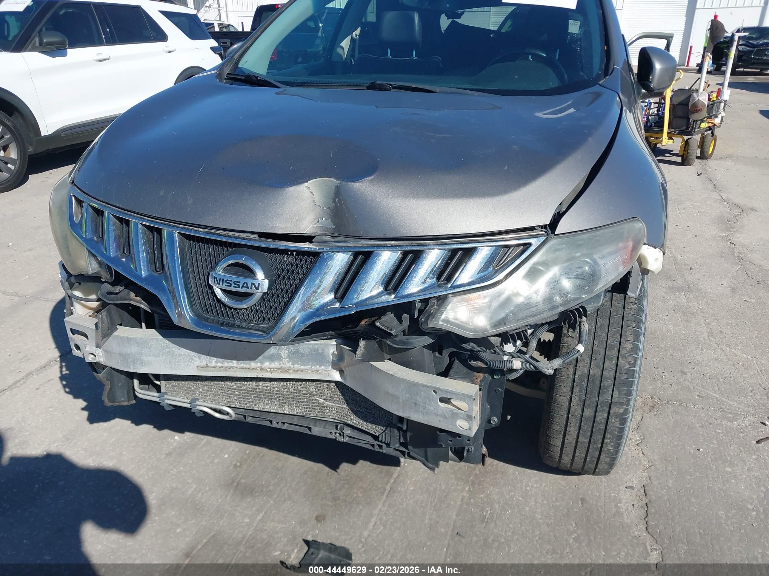 NISSAN MURANO image 6