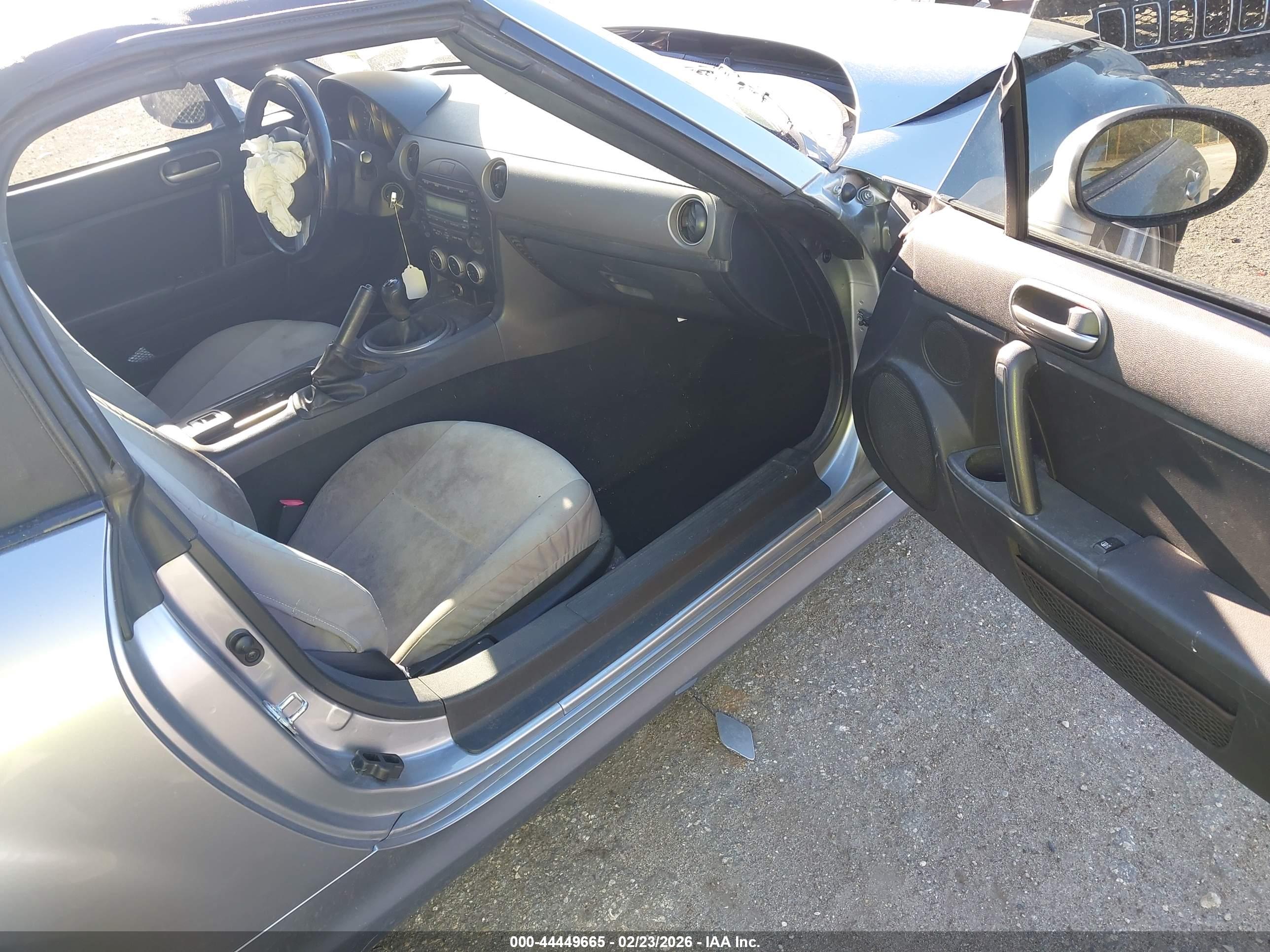 MAZDA MX-5 image 5